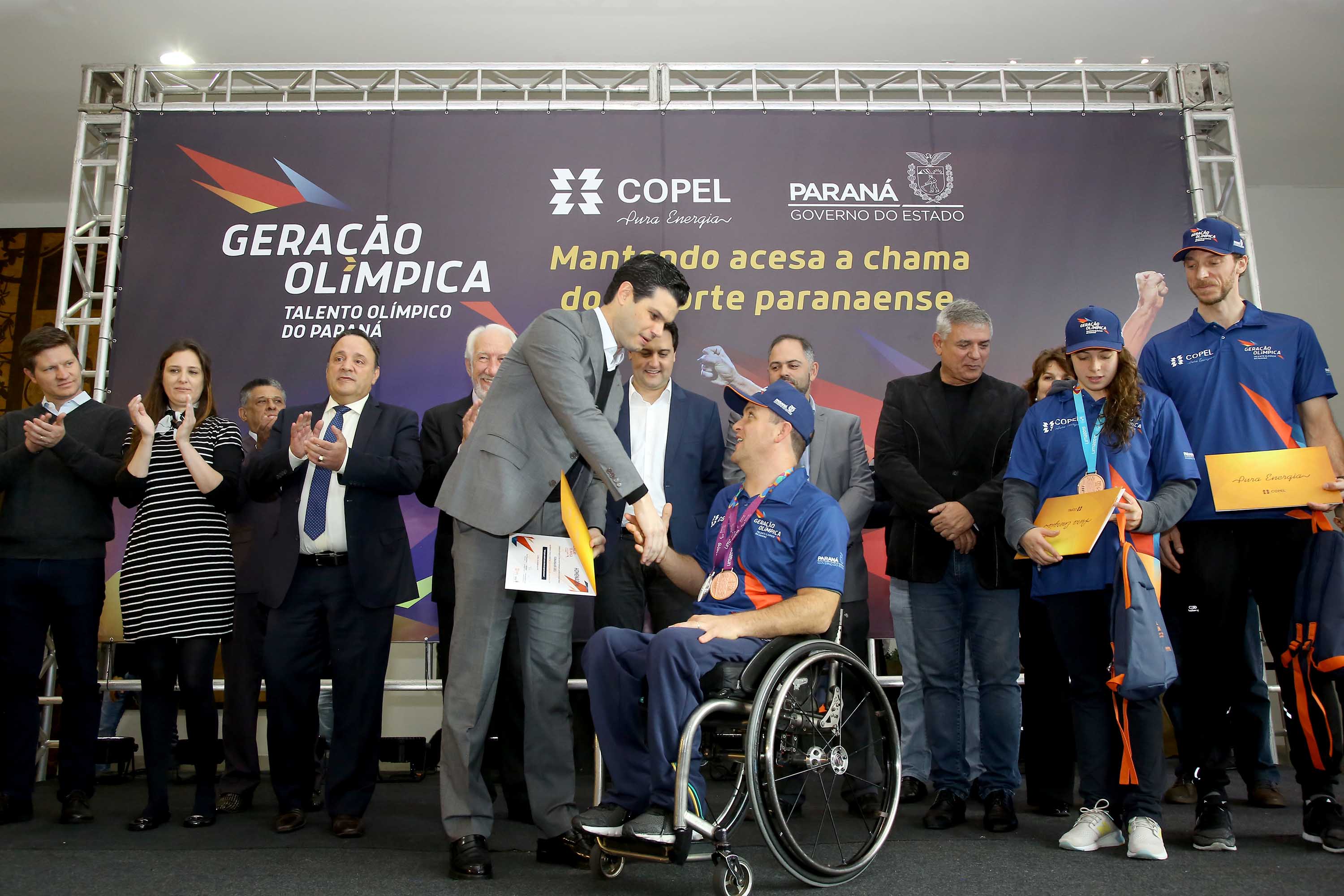 O governador Carlos Massa Ratinho Junior anunciou nesta segunda-feira (02), no Palácio Iguaçu, a nova fase do programa de apoio à formação de atletas olímpicos. Patrocinado pela Copel, o ?Geração Olímpica? é o maior programa de bolsa-atleta do País. Curitiba,02/09/2019 Foto:Jaelson Lucas /AEN