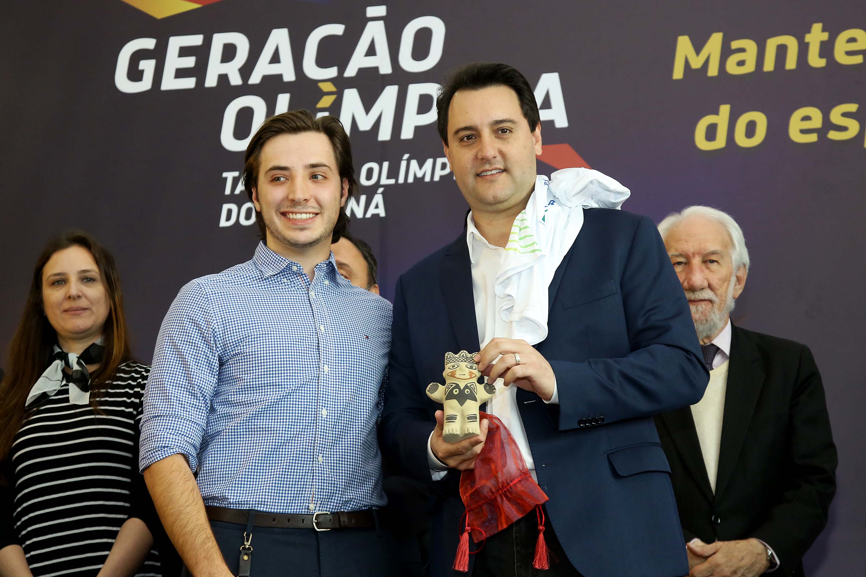 O governador Carlos Massa Ratinho Junior anunciou nesta segunda-feira (02), no Palácio Iguaçu, a nova fase do programa de apoio à formação de atletas olímpicos. Patrocinado pela Copel, o ?Geração Olímpica? é o maior programa de bolsa-atleta do País. Curitiba,02/09/2019 Foto:Jaelson Lucas /AEN