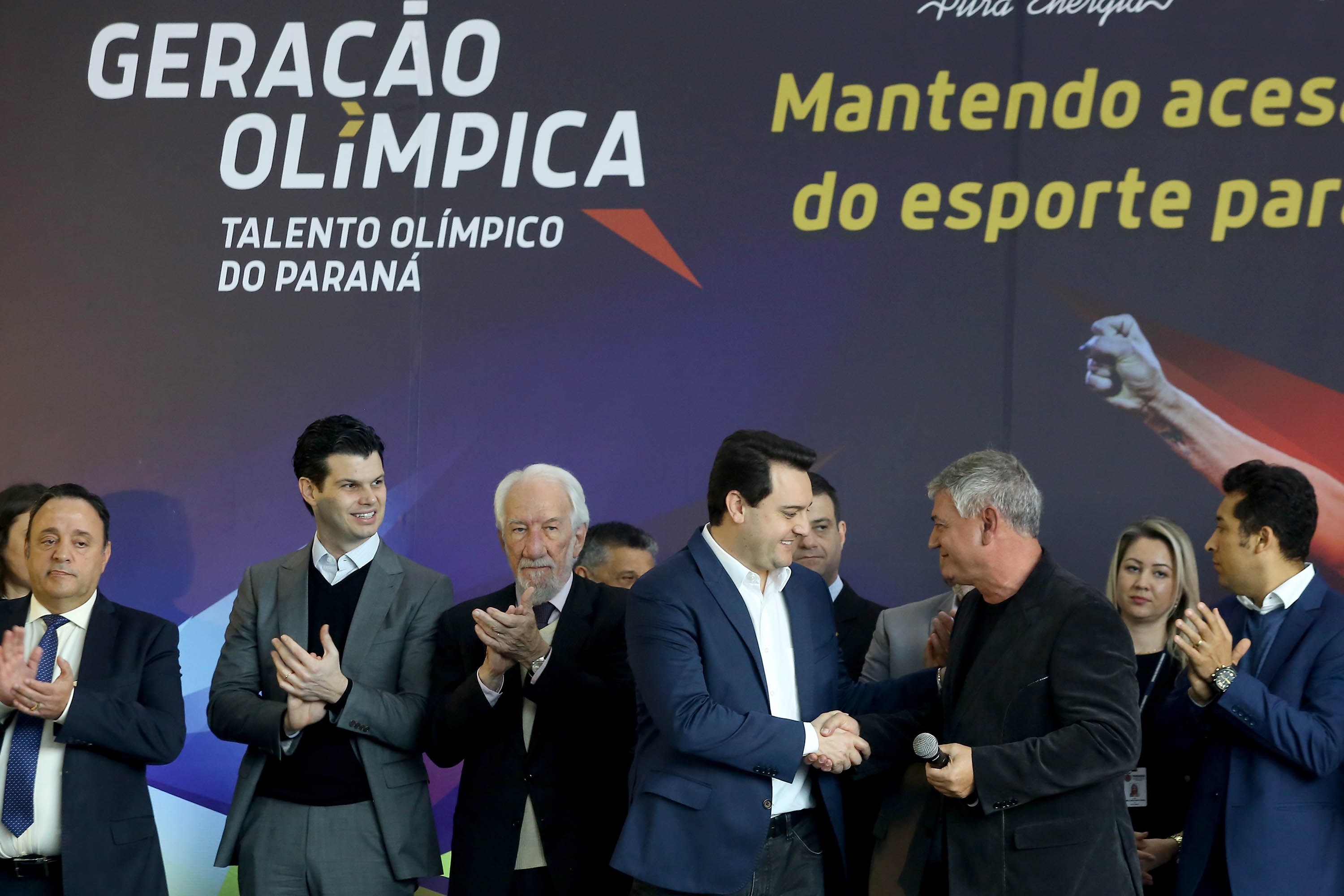 O governador Carlos Massa Ratinho Junior anunciou nesta segunda-feira (02), no Palácio Iguaçu, a nova fase do programa de apoio à formação de atletas olímpicos. Patrocinado pela Copel, o ?Geração Olímpica? é o maior programa de bolsa-atleta do País. Curitiba,02/09/2019 Foto:Jaelson Lucas /AEN