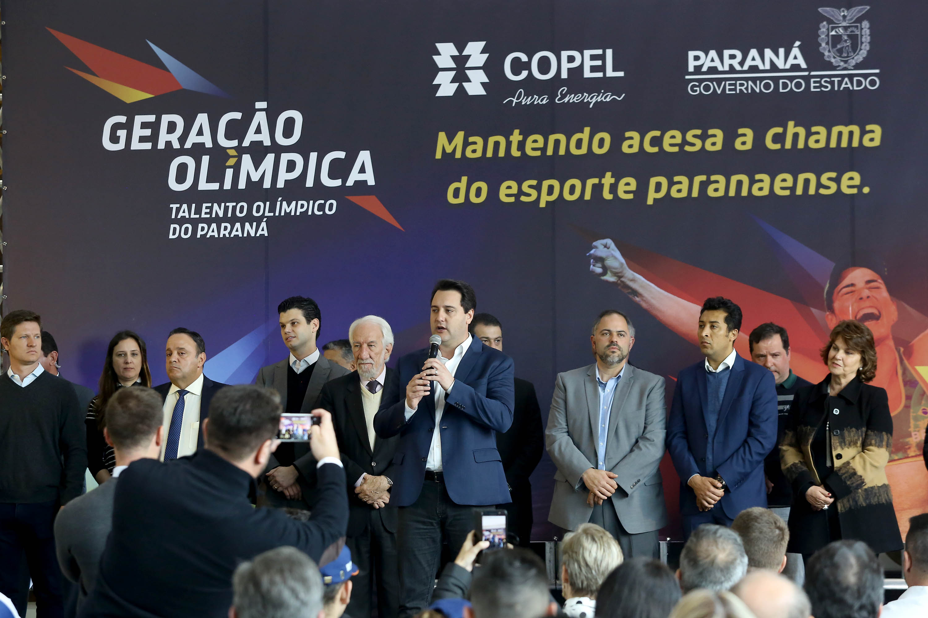 O governador Carlos Massa Ratinho Junior anunciou nesta segunda-feira (02), no Palácio Iguaçu, a nova fase do programa de apoio à formação de atletas olímpicos. Patrocinado pela Copel, o ?Geração Olímpica? é o maior programa de bolsa-atleta do País. Curitiba,02/09/2019 Foto:Jaelson Lucas /AEN