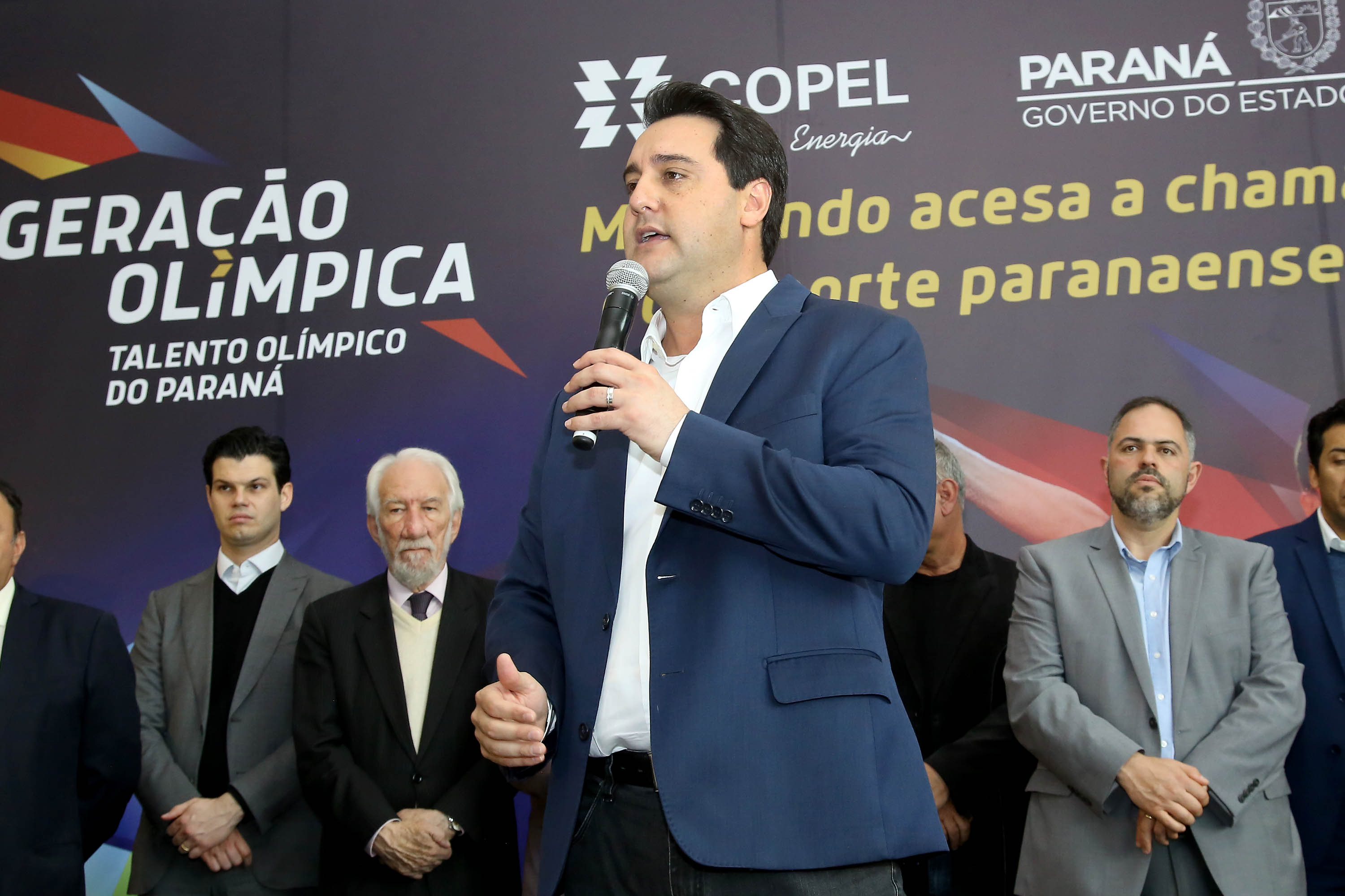 O governador Carlos Massa Ratinho Junior anunciou nesta segunda-feira (02), no Palácio Iguaçu, a nova fase do programa de apoio à formação de atletas olímpicos. Patrocinado pela Copel, o ?Geração Olímpica? é o maior programa de bolsa-atleta do País. Curitiba,02/09/2019 Foto:Jaelson Lucas /AEN