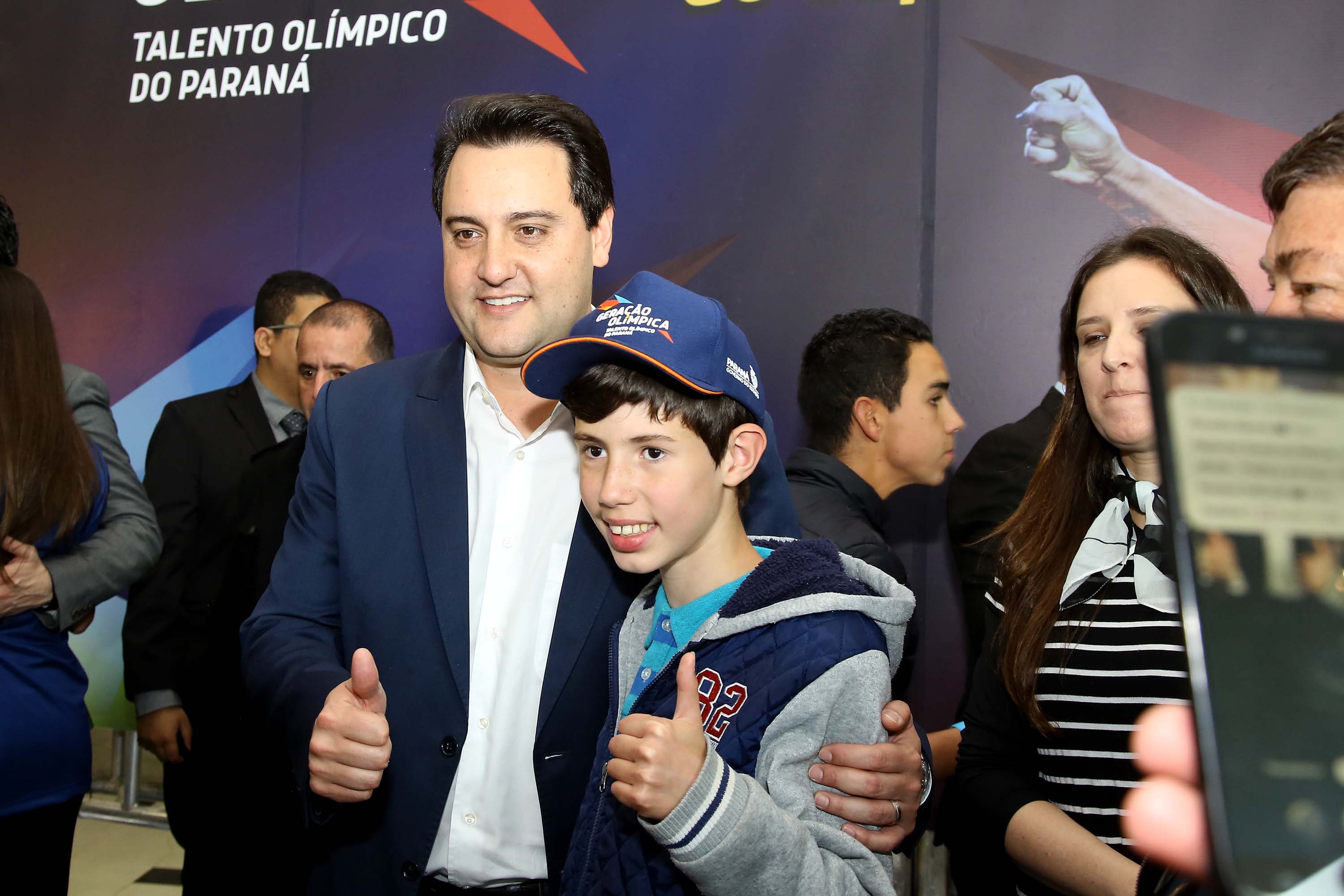 O governador Carlos Massa Ratinho Junior anunciou nesta segunda-feira (02), no Palácio Iguaçu, a nova fase do programa de apoio à formação de atletas olímpicos. Patrocinado pela Copel, o ?Geração Olímpica? é o maior programa de bolsa-atleta do País. Curitiba,02/09/2019 Foto:Jaelson Lucas / AEN