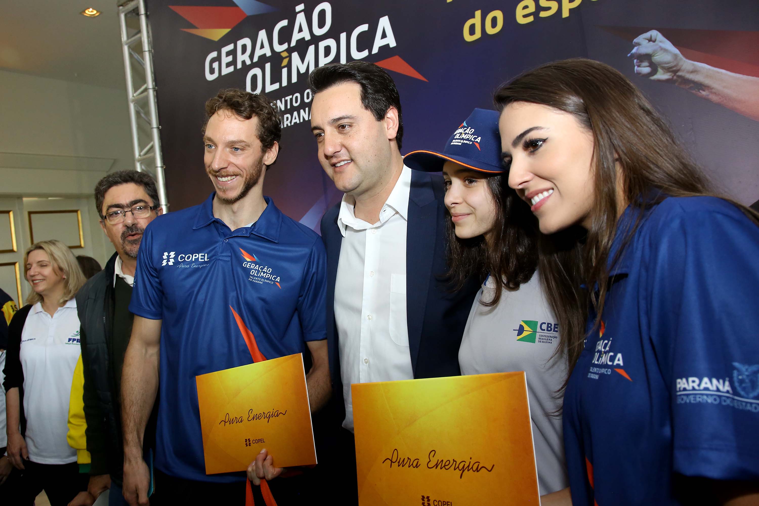 O governador Carlos Massa Ratinho Junior anunciou nesta segunda-feira (02), no Palácio Iguaçu, a nova fase do programa de apoio à formação de atletas olímpicos. Patrocinado pela Copel, o ?Geração Olímpica? é o maior programa de bolsa-atleta do País. Curitiba,02/09/2019 Foto:Jaelson Lucas / ANE