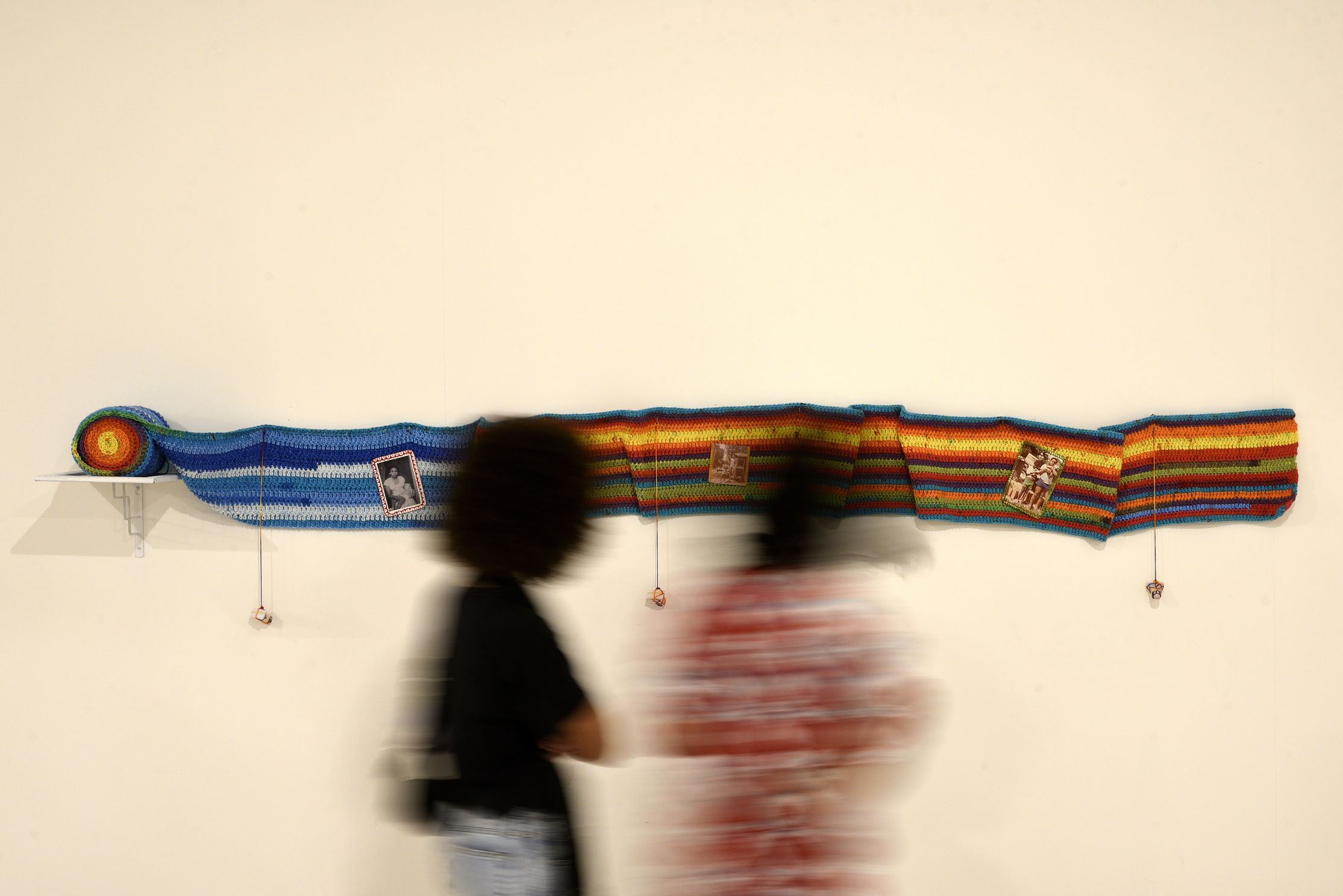 O projeto "Ero Ere: negras conexões", exposição que reúne trabalhos do coletivo homônimo formado por artistas visuais negras residentes em Curitiba: Claudia Lara, Eliana Brasil, Fernanda Castro, Kênia Coqueiro, Lana Furtado, Lourdes Duarte e Walkyria Novais no Museu de Arte Contemporânea do Paraná(MAC-PR).Curitiba, 26 de julho de 2019.Foto: Kraw Penas/SECC