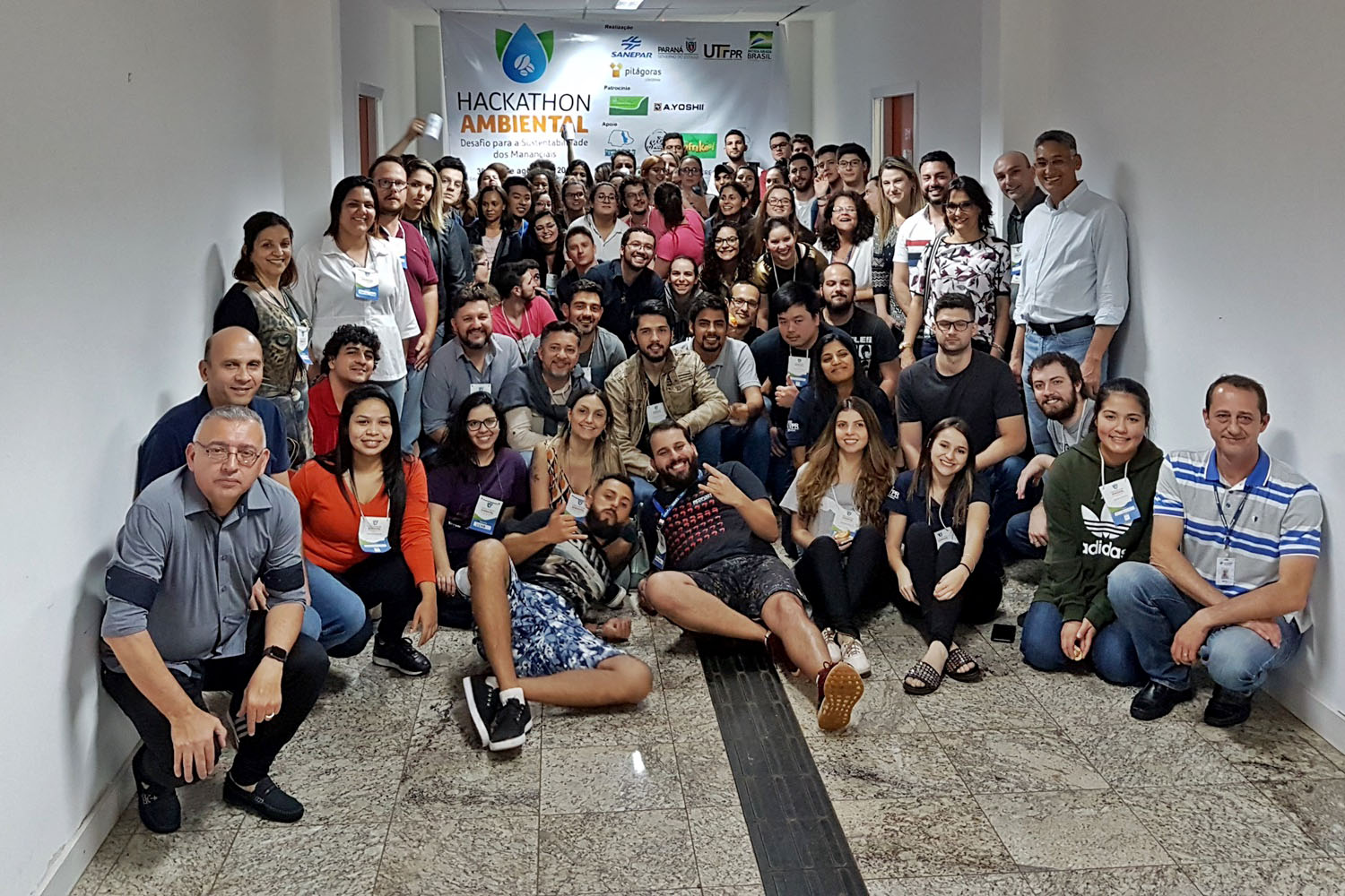 Assoreamento. Este foi o impacto/desafio que a equipe vencedora do 1o. Hackathon Ambiental de Londrina propôs solucionar. A maratona de desenvolvimento tecnológico, realizada pela Companhia de Saneamento do Paraná (Sanepar), Faculdade Pitágoras e Universidade Tecnológica Federal do Paraná (UTFPR), envolveu 100 alunos das diferentes habilitações em Engenharia das duas instituições de ensino no último fim de semana. Foto: Divulgação/Sanepar