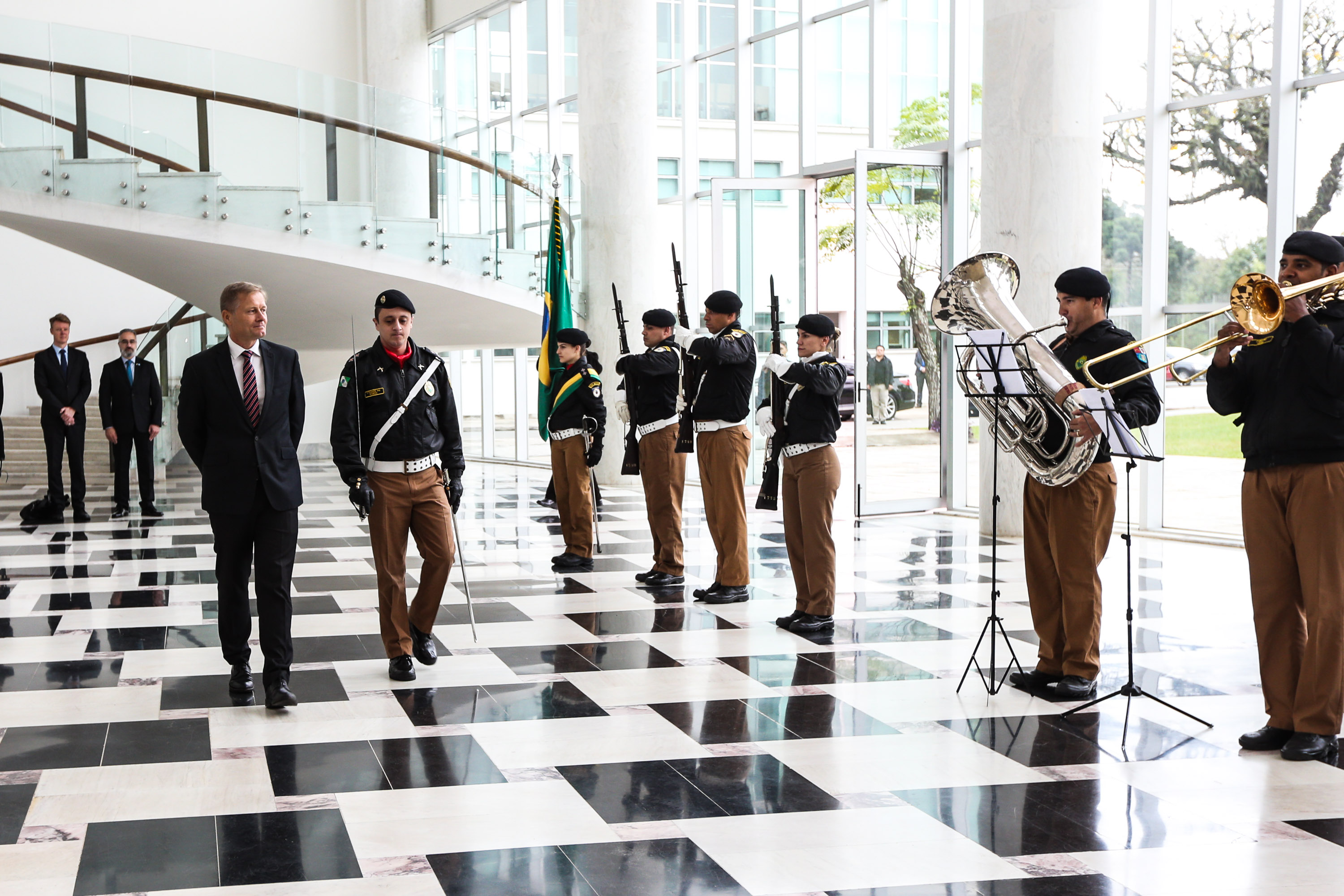 O governador Carlos Massa Ratinho Junior recebe nesta quarta-feira (04) o embaixador da Dinamarca no Brasil, Nicolai Prytz no Palácio Iguaçu acompanhado do vice-governador Darci Piani.   03/09/2019 - Foto: Geraldo Bubniak/AEN