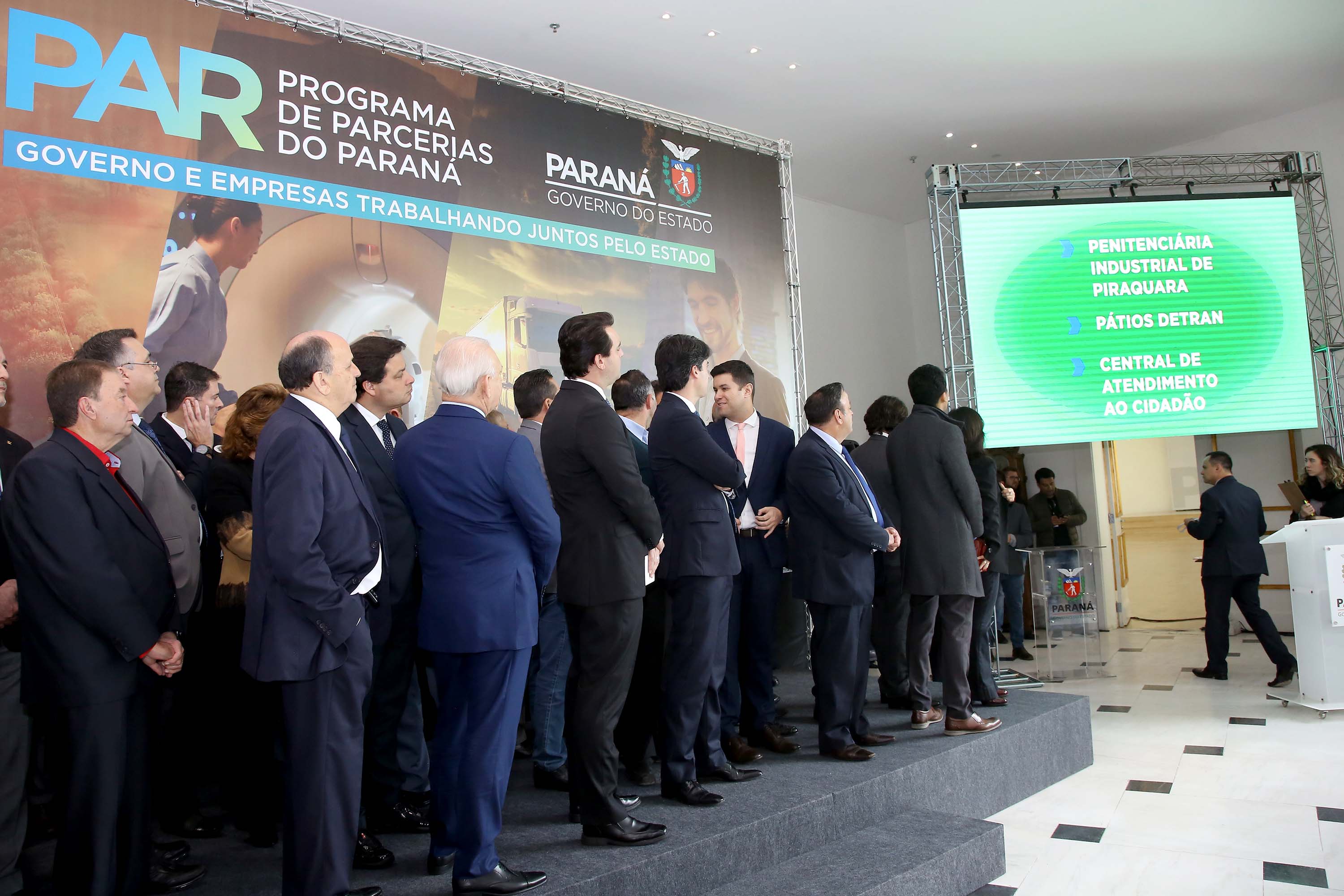 O Governo do Paraná apresentou nesta segunda-feira (23), em evento com o governador Carlos Massa Ratinho Junior, no Palácio Iguaçu, a carteira de projetos de parcerias público-privadas (PPP). Serão apresentados projetos previstos, com estimativas de prazos, investimentos e um quadro com a evolução do planejamento de cada um. Curitiba,23/09/2019 Foto:Jaelson Lucas / AEN
