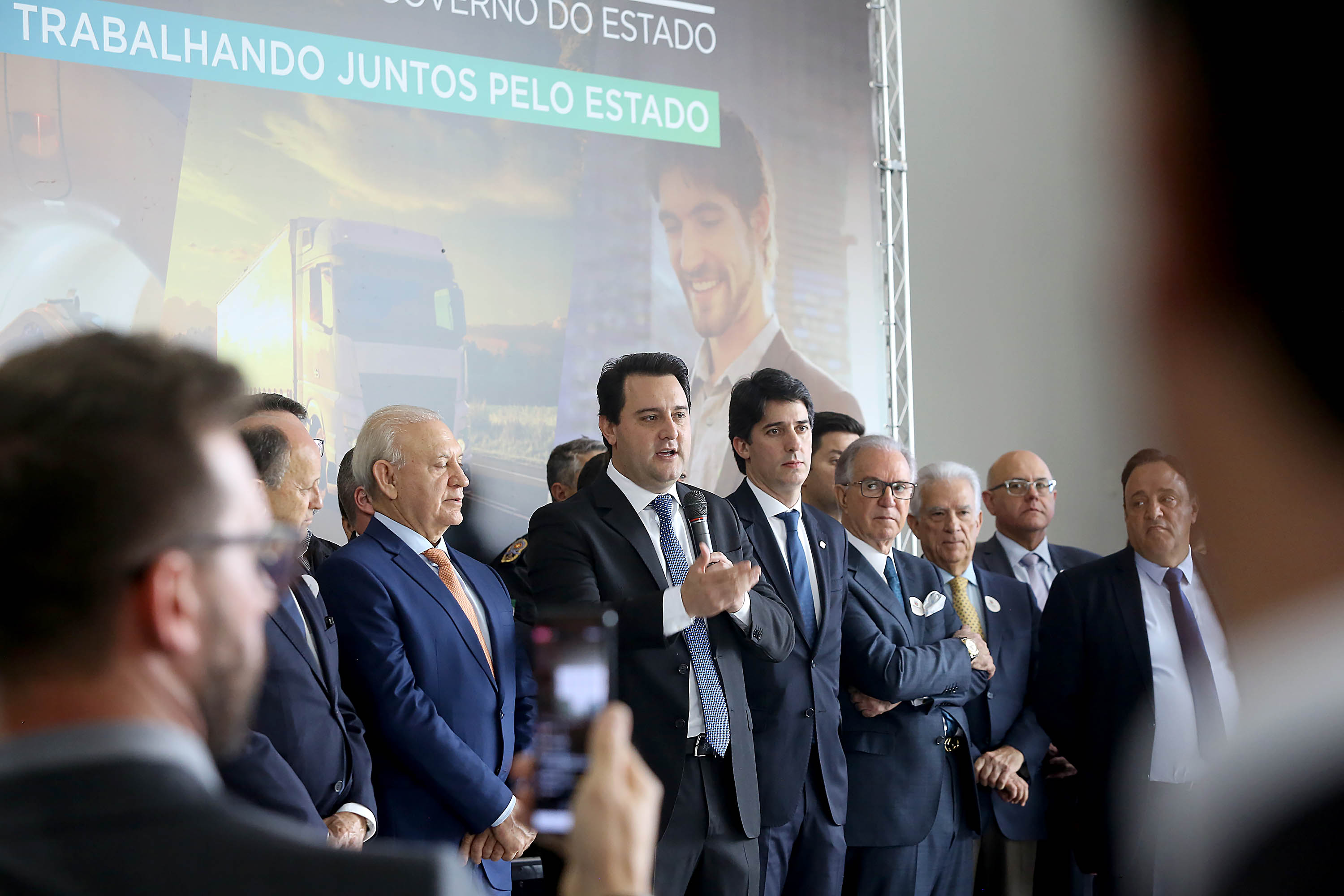 O Governo do Paraná apresentou nesta segunda-feira (23), em evento com o governador Carlos Massa Ratinho Junior, no Palácio Iguaçu, a carteira de projetos de parcerias público-privadas (PPP). Serão apresentados projetos previstos, com estimativas de prazos, investimentos e um quadro com a evolução do planejamento de cada um. Curitiba,23/09/2019 Foto:Jaelson Lucas / AEN