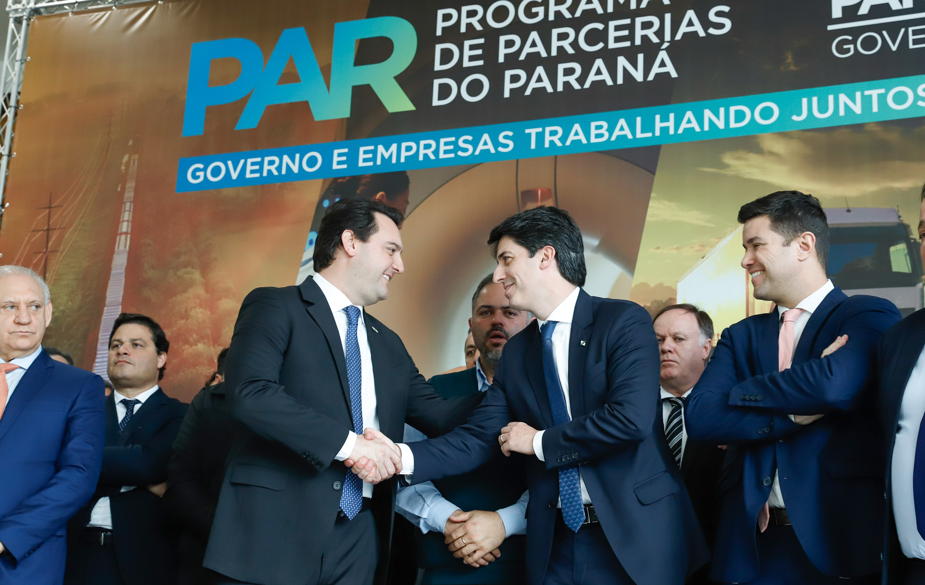 O Governo do Paraná iniciou nesta segunda-feira (23) o processo de Parcerias Público-Privadas (PPPs) com a formalização de três projetos
