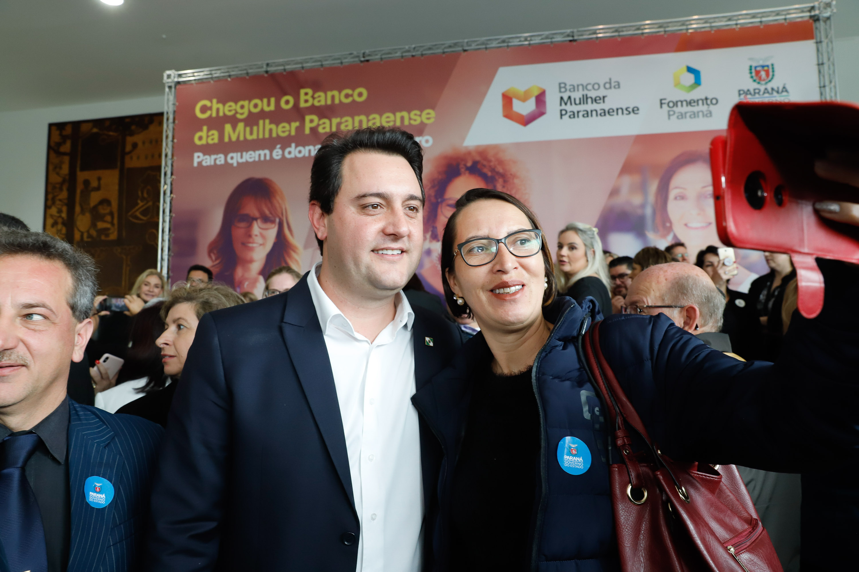 O governador Carlos Massa Ratinho Junior apresentou nesta terça-feira (24) o programa Banco da Mulher Paranaense, iniciativa do Governo do Estado para incentivar o empreendedorismo feminino em todos os setores econômicos, visando gerar mais emprego e renda no Estado.