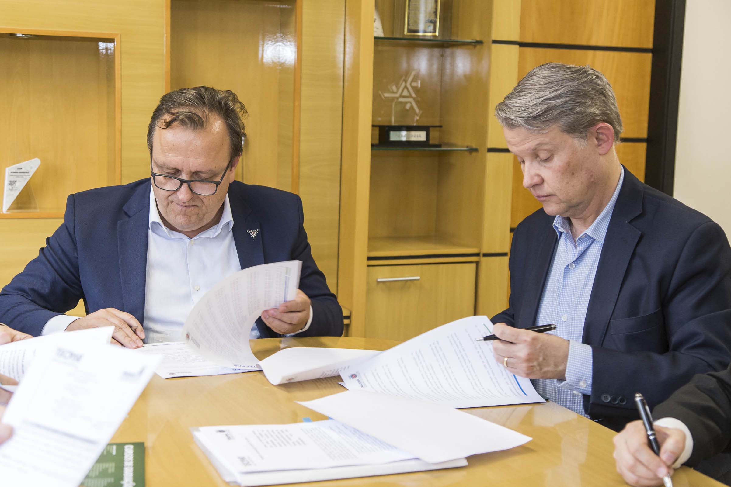 Acordo entre UEM e Tecpar fortalece pesquisa e soluções tecnológicas Foto: Divulgação/UEM