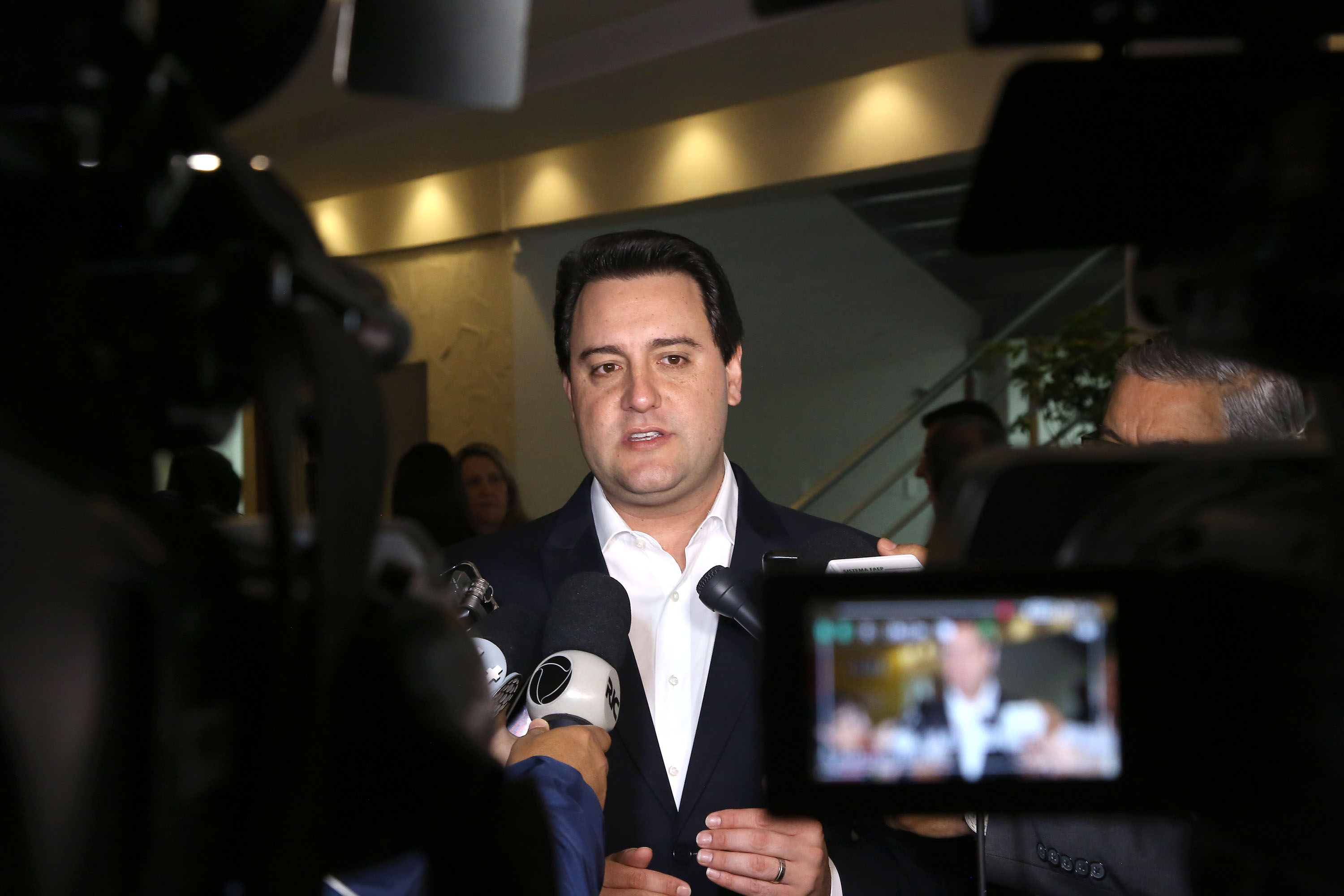 O governador Carlos Massa Ratinho Junior particiou nesta segunda-feira (21) do evento de premiação do Concurso Agrinho 2019. Promovido pela Federação da Agricultura do Paraná (Faep), com a parceria do Governo do Estado, o programa envolve, todo ano, aproximadamente 800 mil alunos e mais de 50 mil professores. Pinhais,21/10/2019 Foto:Jaelson Lucas / AEN