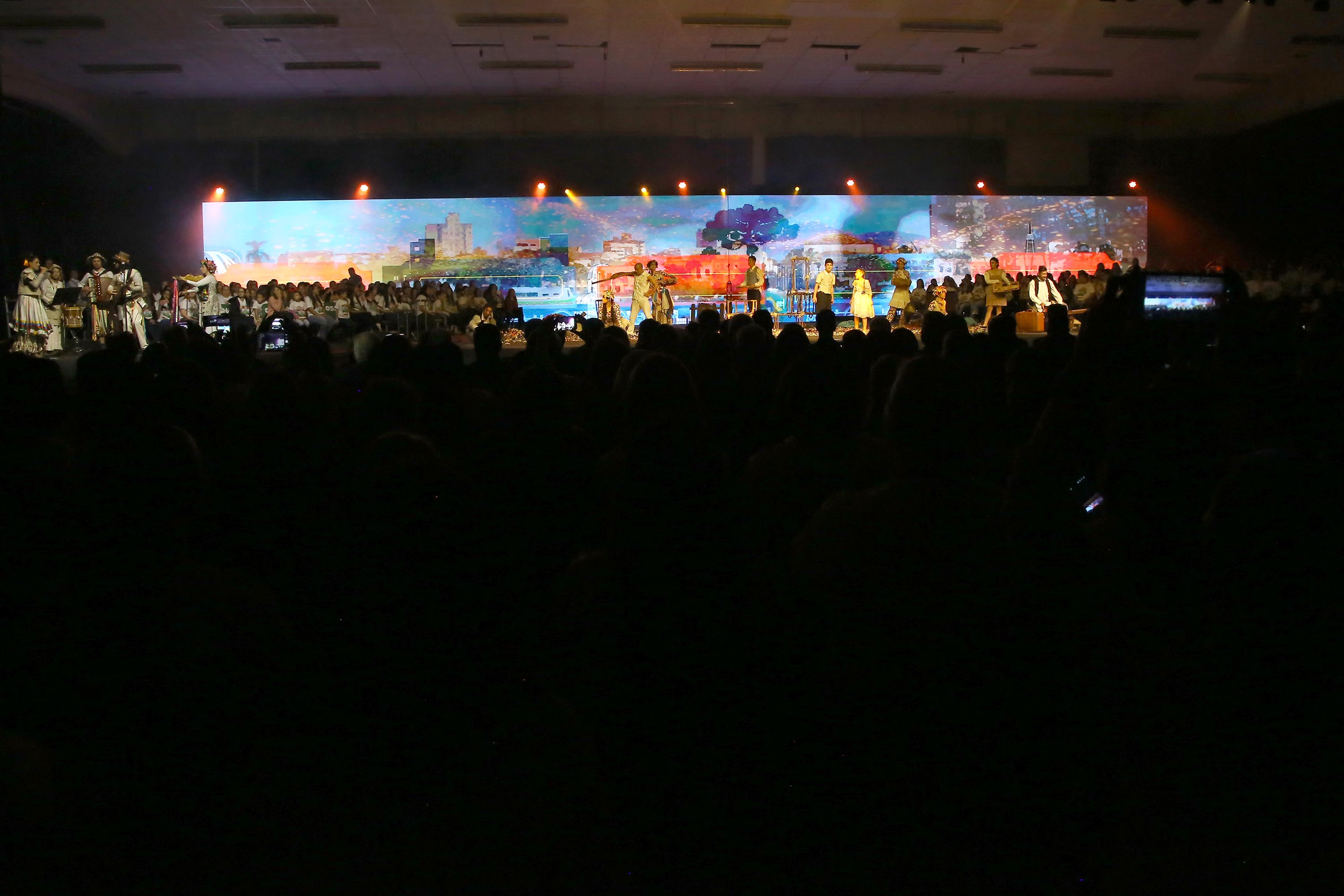 O governador Carlos Massa Ratinho Junior particiou nesta segunda-feira (21) do evento de premiação do Concurso Agrinho 2019. Promovido pela Federação da Agricultura do Paraná (Faep), com a parceria do Governo do Estado, o programa envolve, todo ano, aproximadamente 800 mil alunos e mais de 50 mil professores. Pinhais,21/10/2019 Foto:Jaelson Lucas / AEN
