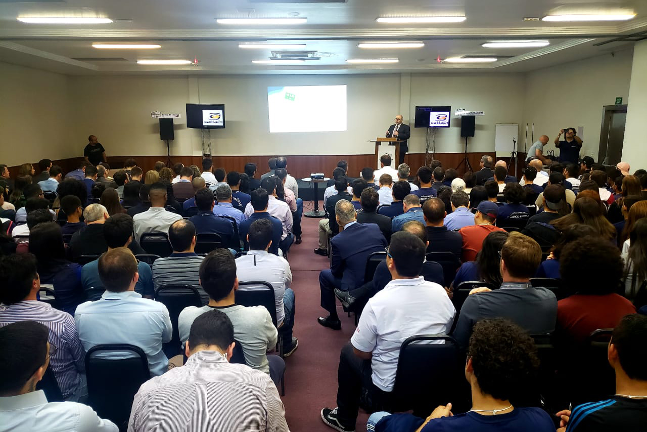 A Portos do Paraná enviou nesta quarta-feira (23) 43 funcionários para participar do 3° Seminário de Cabotagem e Intermodalidade - Logística e Infraestrutura, organizado pelo Instituto de Diplomacia Empresarial e Marketing de Cidades (Idem). São 250 pessoas no evento que acontece durante todo o dia em Paranaguá.Foto: Pierpaolo Nota/ Portos do Paraná