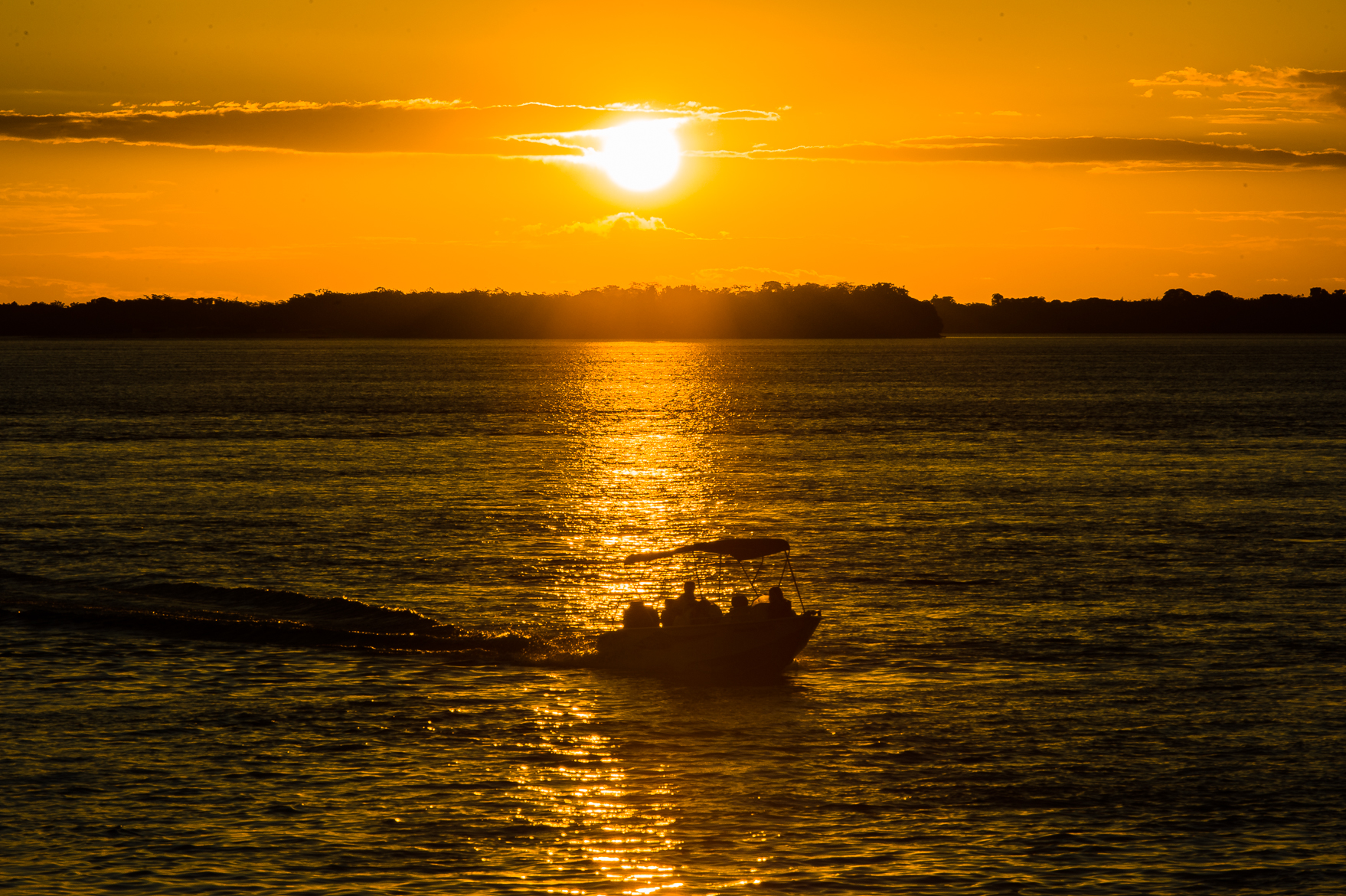 Localizado no Noroeste do Paraná, a cerca de 173 quilômetros de Maringá,  Porto Rico vem se tornando um destino cada vez mais procurado para férias e lazer nos fins de semana. O município de pouco mais de 3 mil habitantes é banhado pelo Rio Paraná, o que propicia aproveitar praias de água doce, a prática de esportes aquáticos, passeios de barco e lancha, além da pesca. Curitiba, 08-11-2019-Foto: Fabio Dias/Acervo EPR