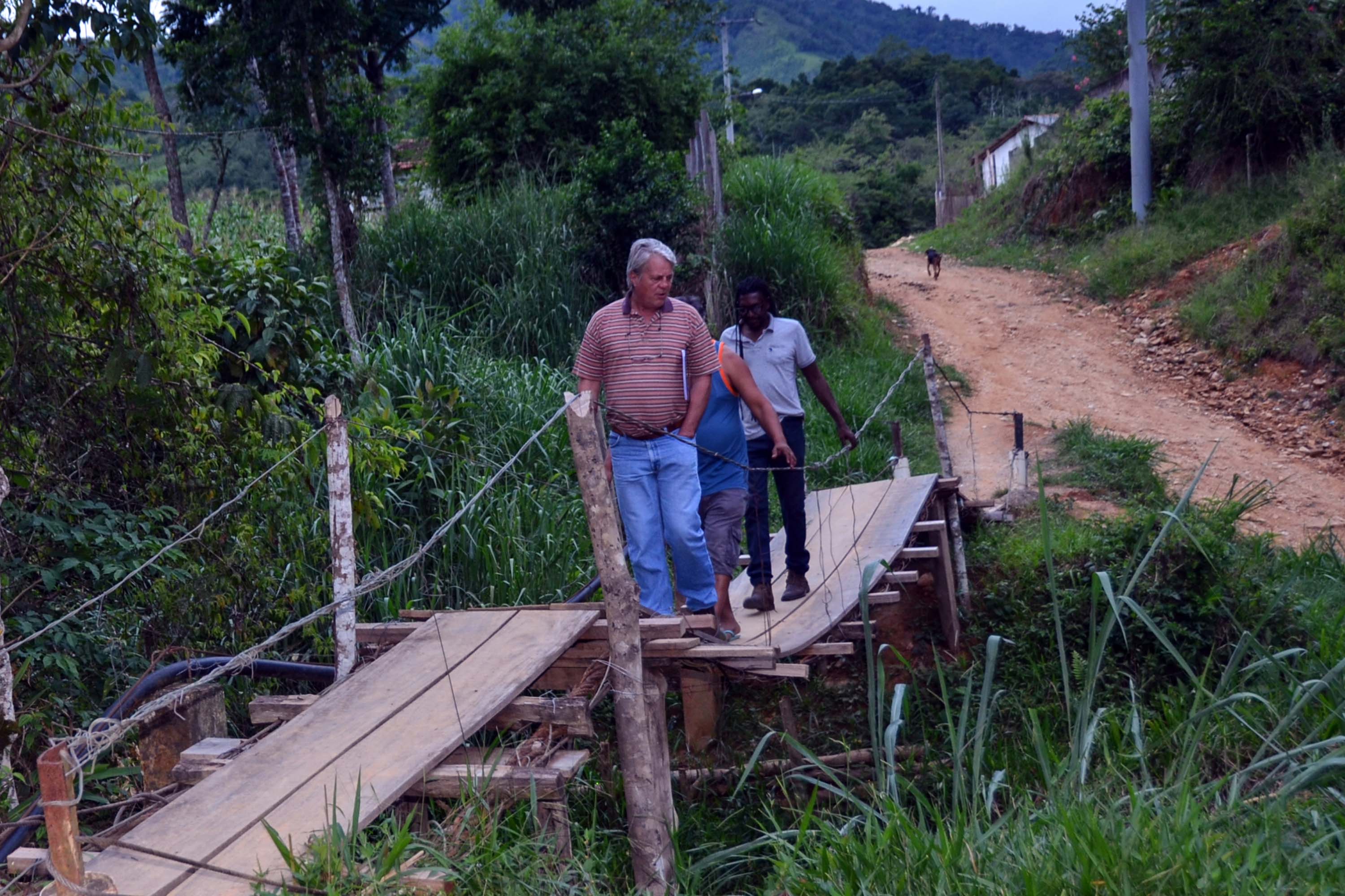 Representantes da Superintendência do Diálogo e Interação Social (Sudis), do Governo do Estado, visitaram nesta semana Comunidades Quilombolas no Vale do Ribeira e se reuniram com lideranças. A iniciativa fez parte do projeto Diálogo Paraná Itinerante, de atenção aos povos tradicionais. Foram apresentados os objetivos da nova Superintendência, que foi criada pelo governador Ratinho Junior neste ano. Foto: Nelson Andrade/SUDIS