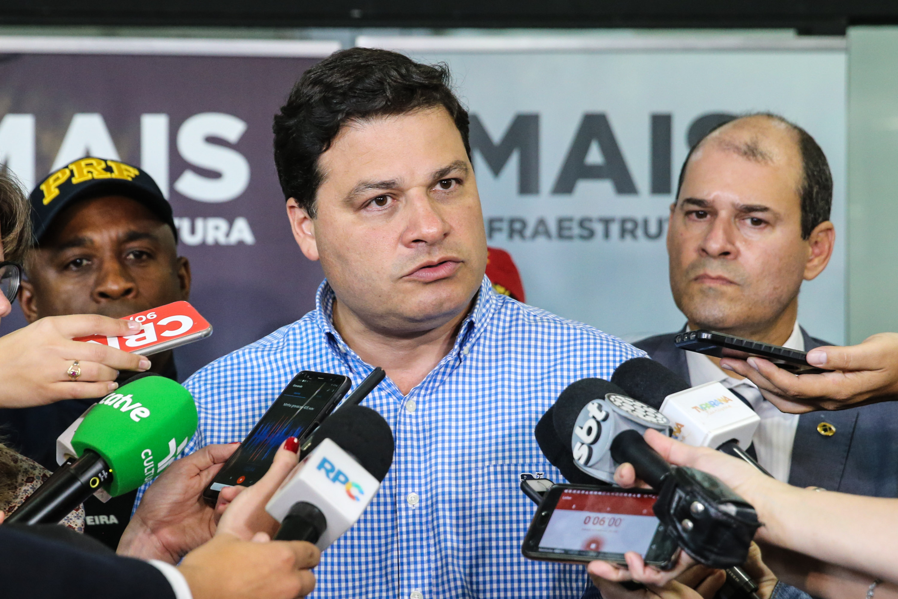 a primeira reunião para apresentação do cronograma de atividades, o secretário de Estado da Infraestrutura e Logística, Sandro Alex, explicou que o objetivo dos grupos de trabalho do Governo do Estado e da União é garantir uma modelagem moderna de concessão. “O que estamos propondo no lote de concessões do Paraná, que é o maior do Brasil, é uma modelagem com menores tarifas, que garanta valor justo para os usuários e investimentos importantes”, destacou.