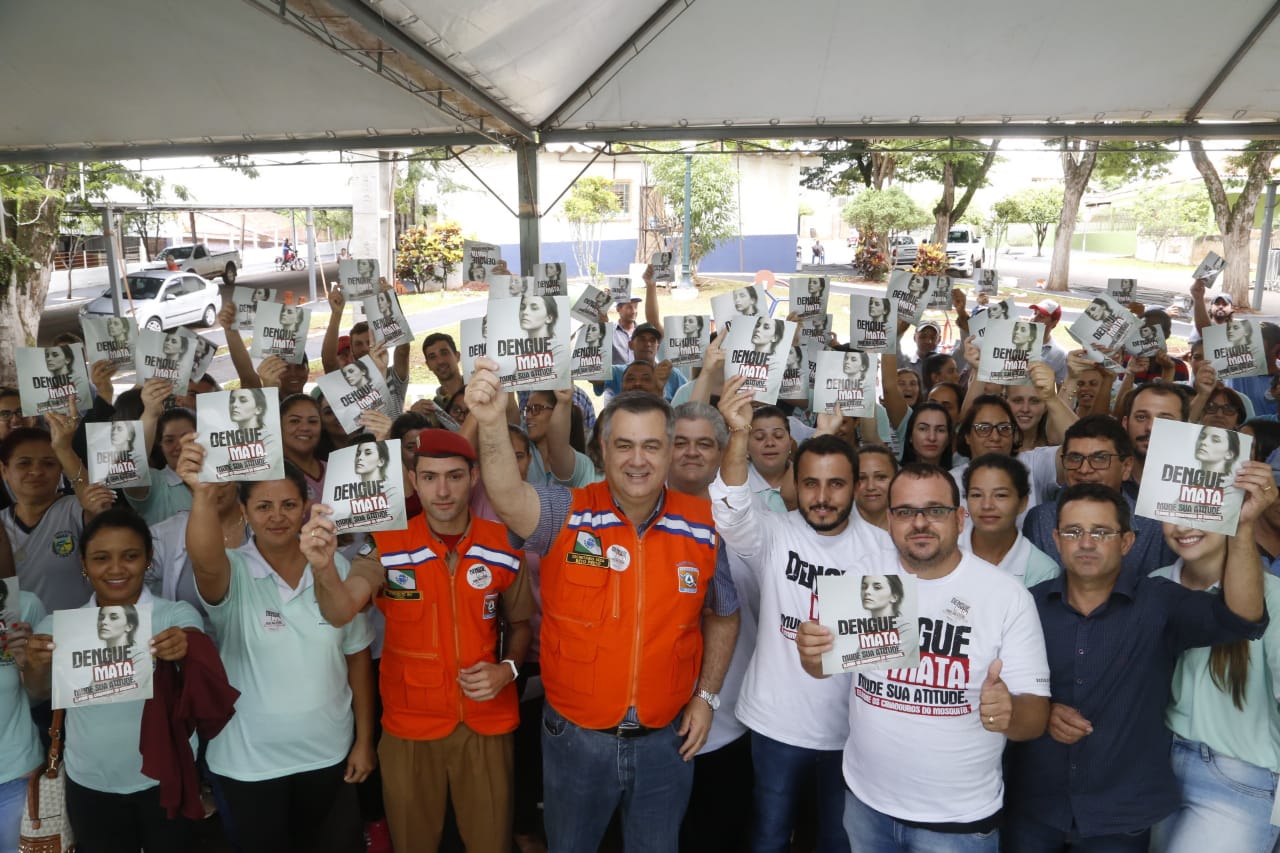 O município de Quinta do Sol, que está em epidemia e com 179 casos confirmados da doença, recebeu o secretário de Estado da Saúde, Beto Preto, que falou com a comunidade, profissionais de saúde sobre a importância de ações e mutirões de limpeza e eliminação de criadouros do mosquito.Foto: Gilson Abreu/AEN