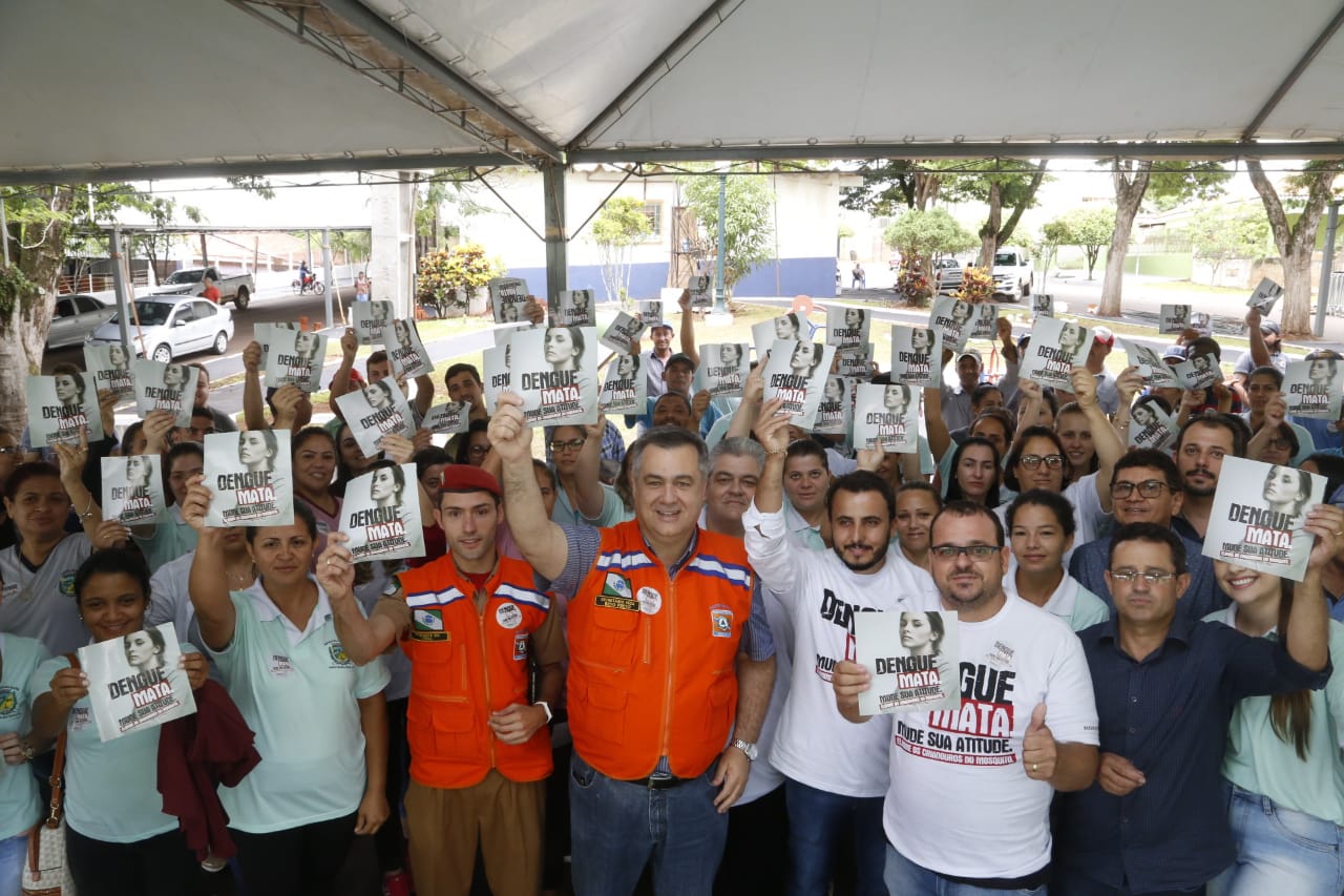 O município de Quinta do Sol, que está em epidemia e com 179 casos confirmados da doença, recebeu o secretário de Estado da Saúde, Beto Preto, que falou com a comunidade, profissionais de saúde sobre a importância de ações e mutirões de limpeza e eliminação de criadouros do mosquito.Foto: Gilson Abreu/AEN