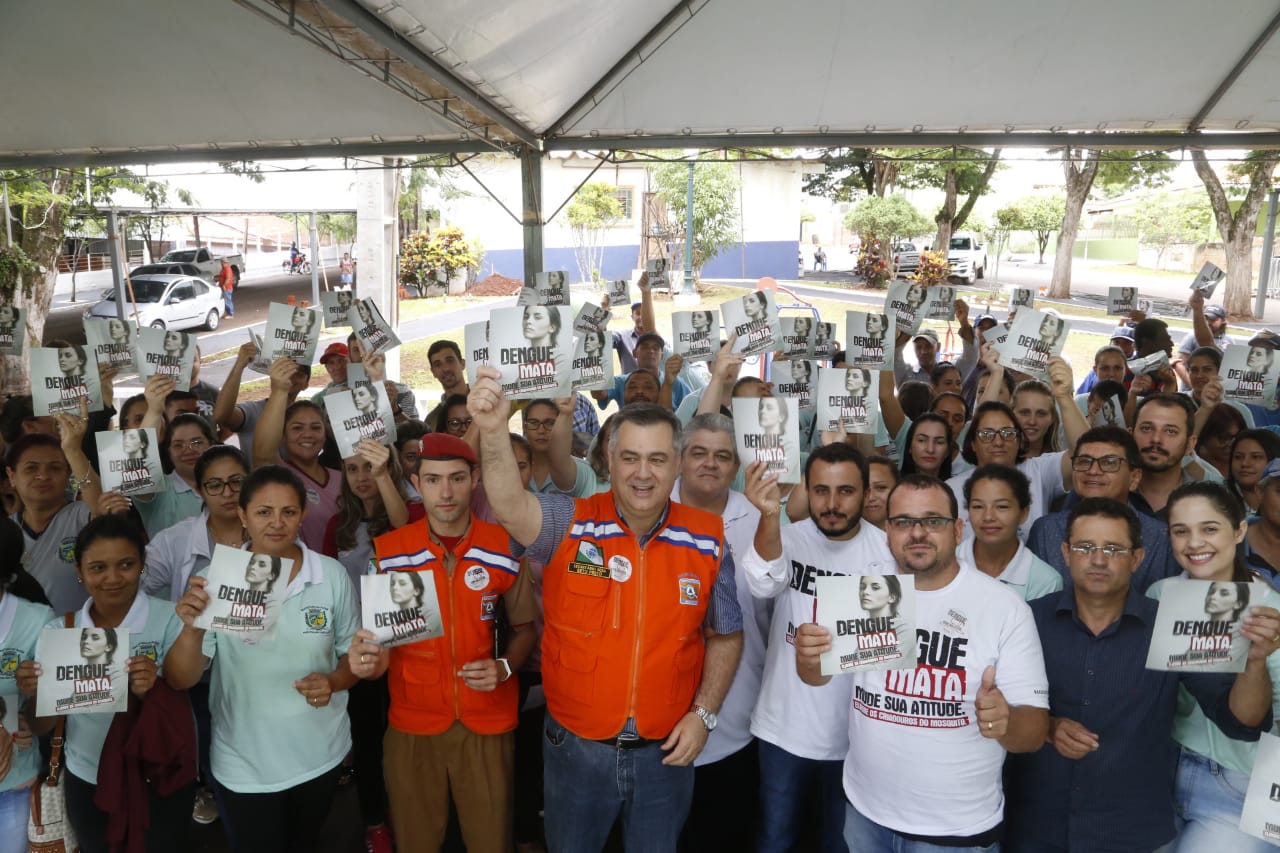 O município de Quinta do Sol, que está em epidemia e com 179 casos confirmados da doença, recebeu o secretário de Estado da Saúde, Beto Preto, que falou com a comunidade, profissionais de saúde sobre a importância de ações e mutirões de limpeza e eliminação de criadouros do mosquito.Foto: Gilson Abreu/AEN