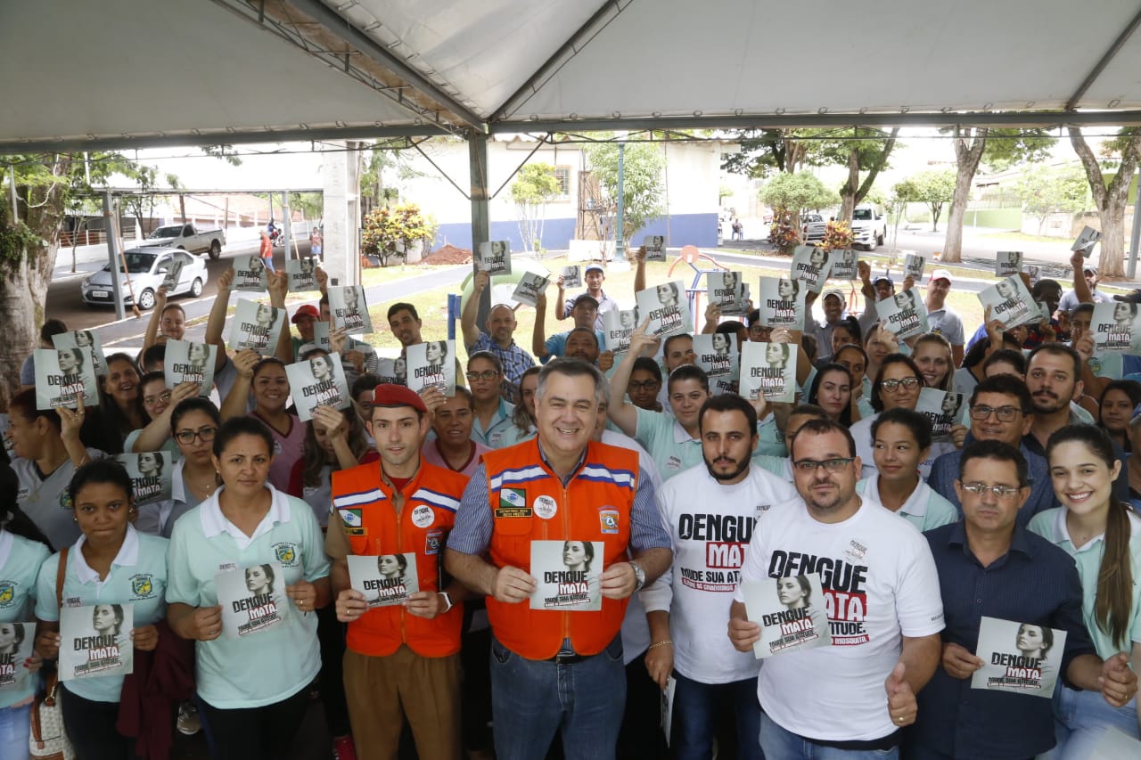 O município de Quinta do Sol, que está em epidemia e com 179 casos confirmados da doença, recebeu o secretário de Estado da Saúde, Beto Preto, que falou com a comunidade, profissionais de saúde sobre a importância de ações e mutirões de limpeza e eliminação de criadouros do mosquito.Foto: Gilson Abreu/AEN