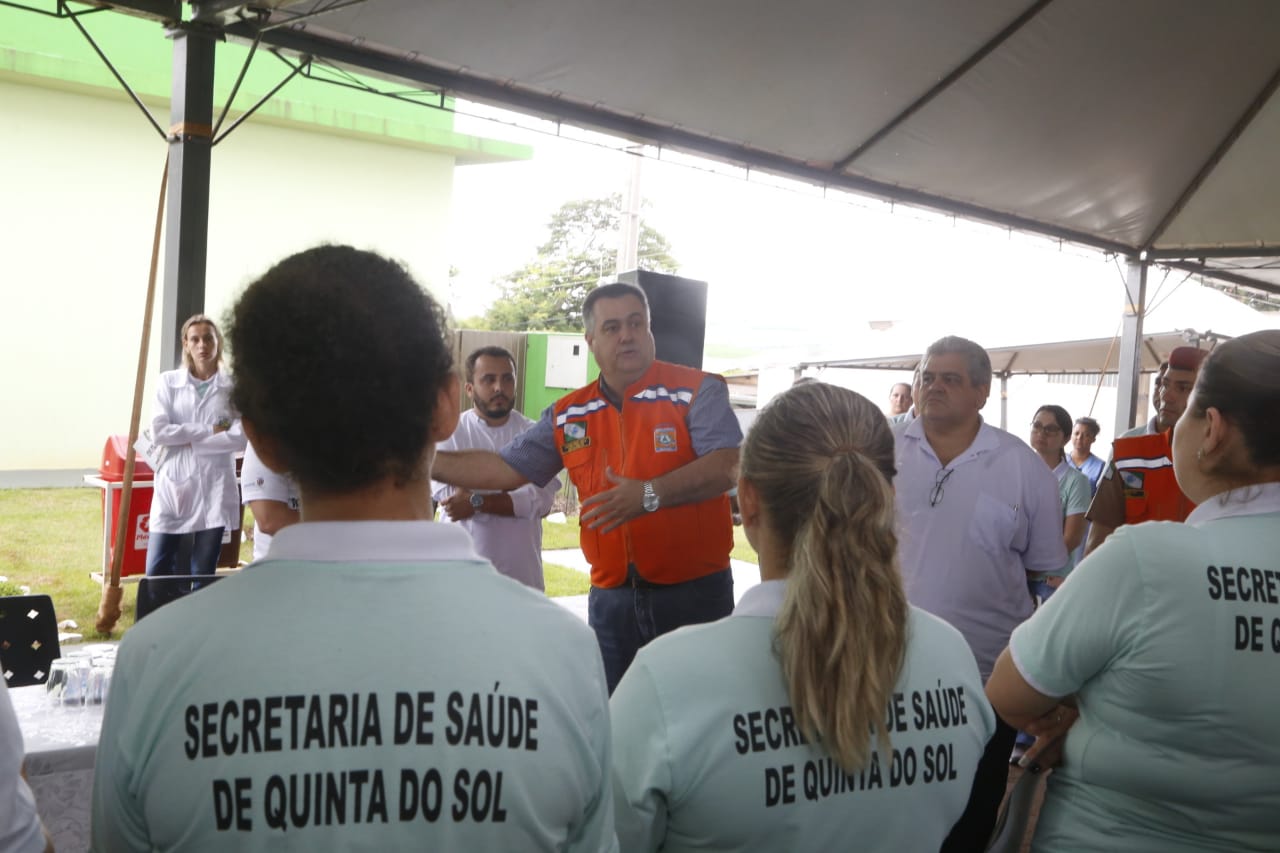 O município de Quinta do Sol, que está em epidemia e com 179 casos confirmados da doença, recebeu o secretário de Estado da Saúde, Beto Preto, que falou com a comunidade, profissionais de saúde sobre a importância de ações e mutirões de limpeza e eliminação de criadouros do mosquito.Foto: Gilson Abreu/AEN