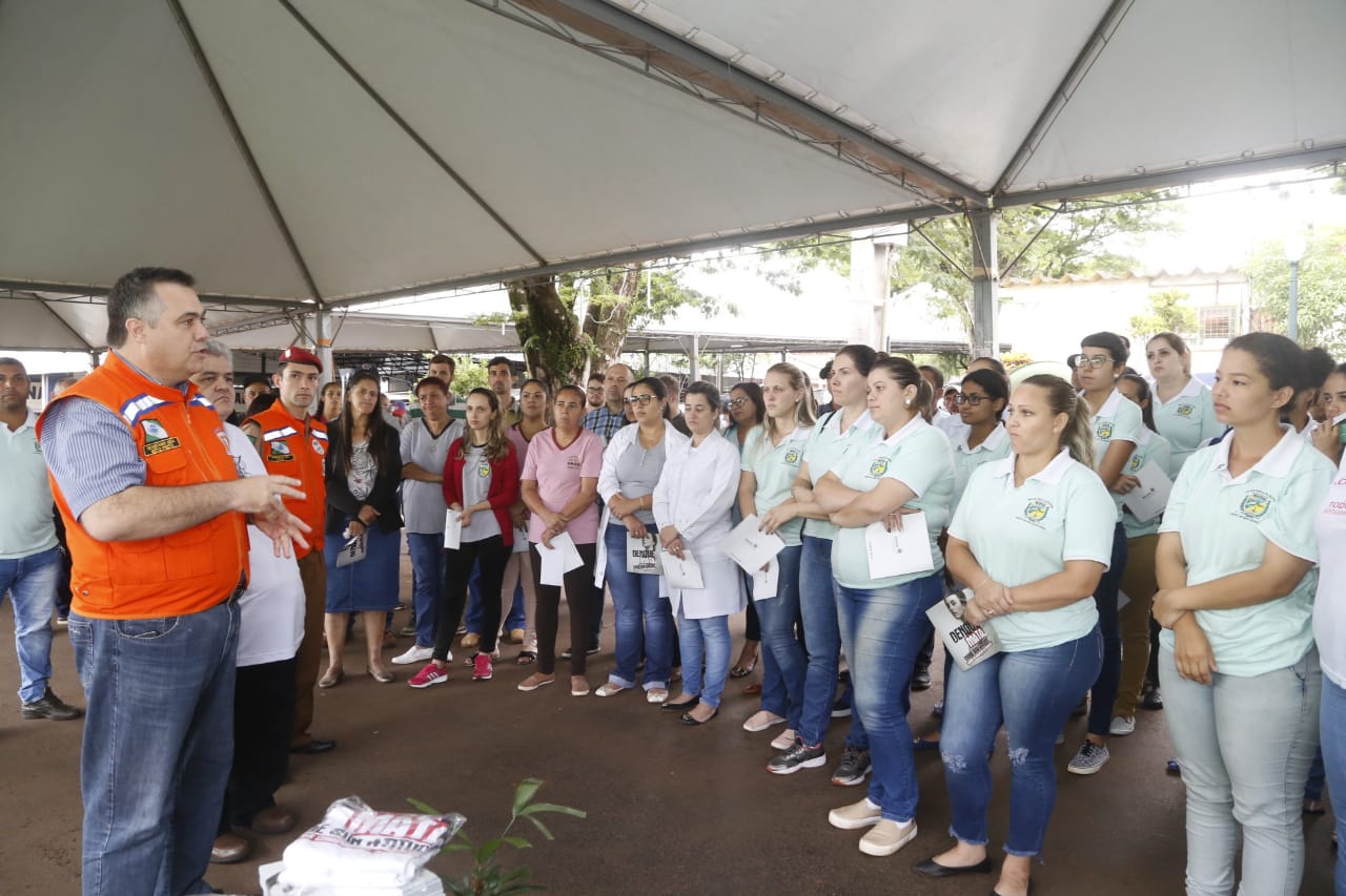 O município de Quinta do Sol, que está em epidemia e com 179 casos confirmados da doença, recebeu o secretário de Estado da Saúde, Beto Preto, que falou com a comunidade, profissionais de saúde sobre a importância de ações e mutirões de limpeza e eliminação de criadouros do mosquito.Foto: Gilson Abreu/AEN