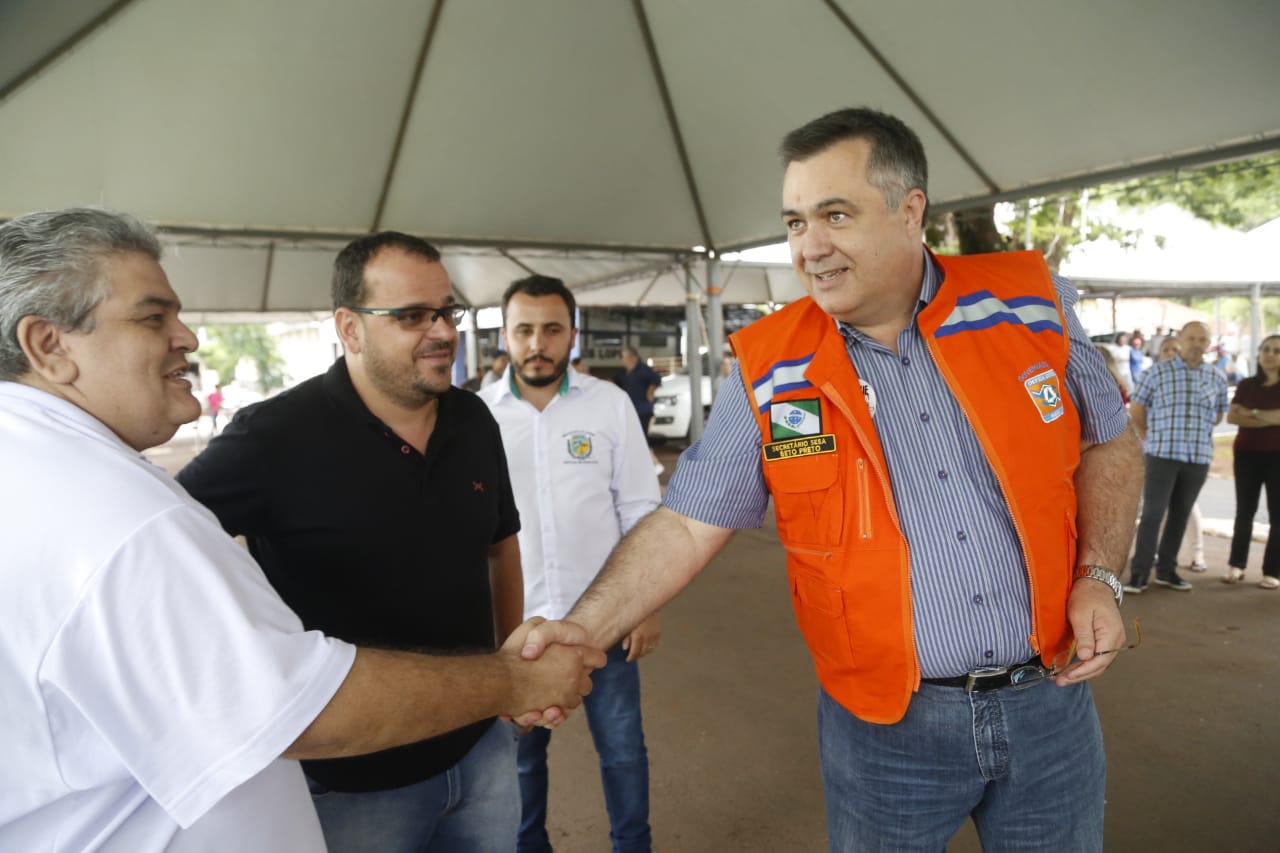 O município de Quinta do Sol, que está em epidemia e com 179 casos confirmados da doença, recebeu o secretário de Estado da Saúde, Beto Preto, que falou com a comunidade, profissionais de saúde sobre a importância de ações e mutirões de limpeza e eliminação de criadouros do mosquito.Foto: Gilson Abreu/AEN
