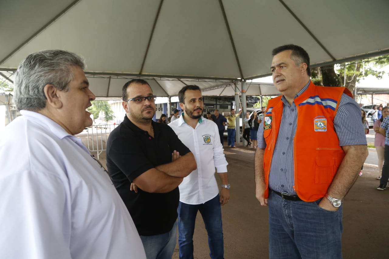 O município de Quinta do Sol, que está em epidemia e com 179 casos confirmados da doença, recebeu o secretário de Estado da Saúde, Beto Preto, que falou com a comunidade, profissionais de saúde sobre a importância de ações e mutirões de limpeza e eliminação de criadouros do mosquito.Foto: Gilson Abreu/AEN