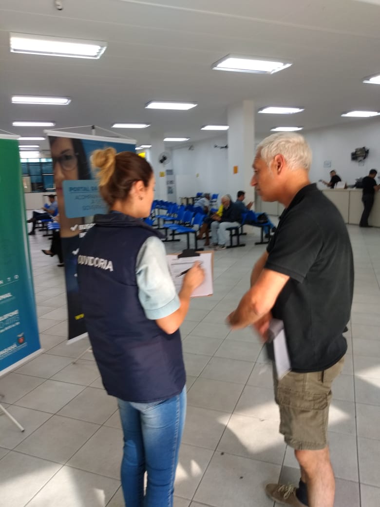 A Controladoria-Geral do Estado começou uma pesquisa de satisfação com usuários de serviços do Estado e já compilou os primeiros resultados. As unidades de atendimento ao público da Secretaria da Saúde e do Detran, em Curitiba, foram visitadas de setembro a dezembro e os seus usuários convidados a responder o questionário de satisfação. Foto:CGE