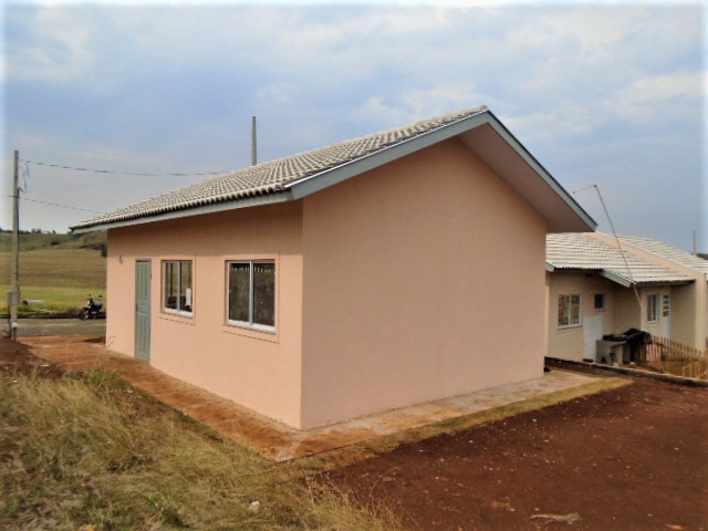 Cohapar, Caixa Econômica e prefeitura inauguraram conjunto habitacional com 128 imóveis em Santo Antônio da Platina, enquanto chaves de 47 unidades do programa Habita Paraná foram entregues à população de Cornélio Procópio.