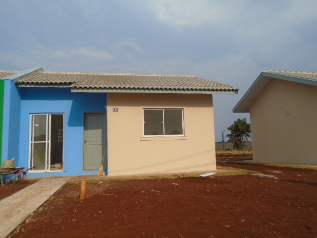 Cohapar, Caixa Econômica e prefeitura inauguraram conjunto habitacional com 128 imóveis em Santo Antônio da Platina, enquanto chaves de 47 unidades do programa Habita Paraná foram entregues à população de Cornélio Procópio.