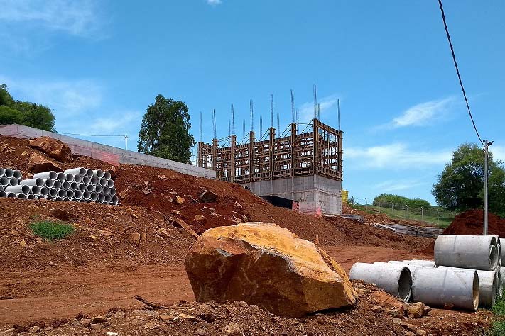 Obras, que seguem dentro do cronograma, ampliam em 25% a produção de água da cidade
Foto: Sanepar