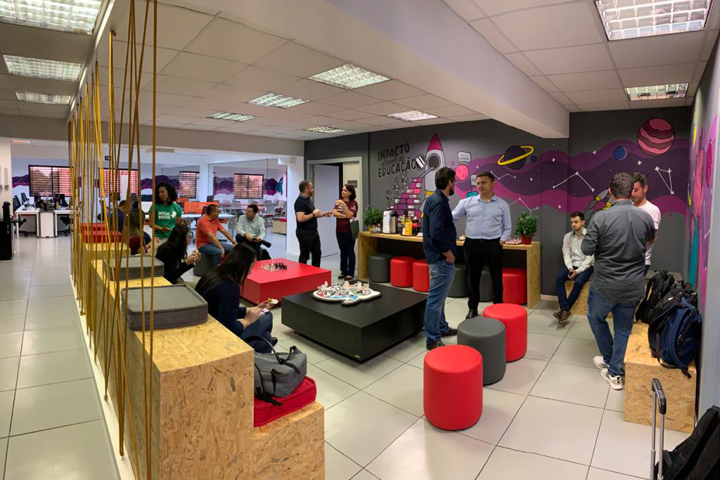 O BRDE Labs promove workshop sobre inovação no agronegócio, e dentro do escopo do Programa aconteceu na quarta-feira (15) o evento “Desafios de Inovação no Agronegócio”. Foram apresentados os principais desafios do agronegócio e as tendências do setor para os representantes das cooperativas participantes, como Cocamar, Copacol e Coopavel.  Foto: BRDE