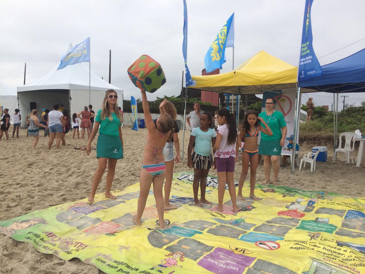 Em um mês de operação, o Verão Maior 2019/2020 apresentou a maior programação de entretenimento do litoral do estado da história. Cerca de 90 mil pessoas alcançadas pelos shows do Palco Verão Maior, além de outras milhares beneficiadas com mais serviços de saúde, segurança, saneamento e lazer.Foto: DetranPR