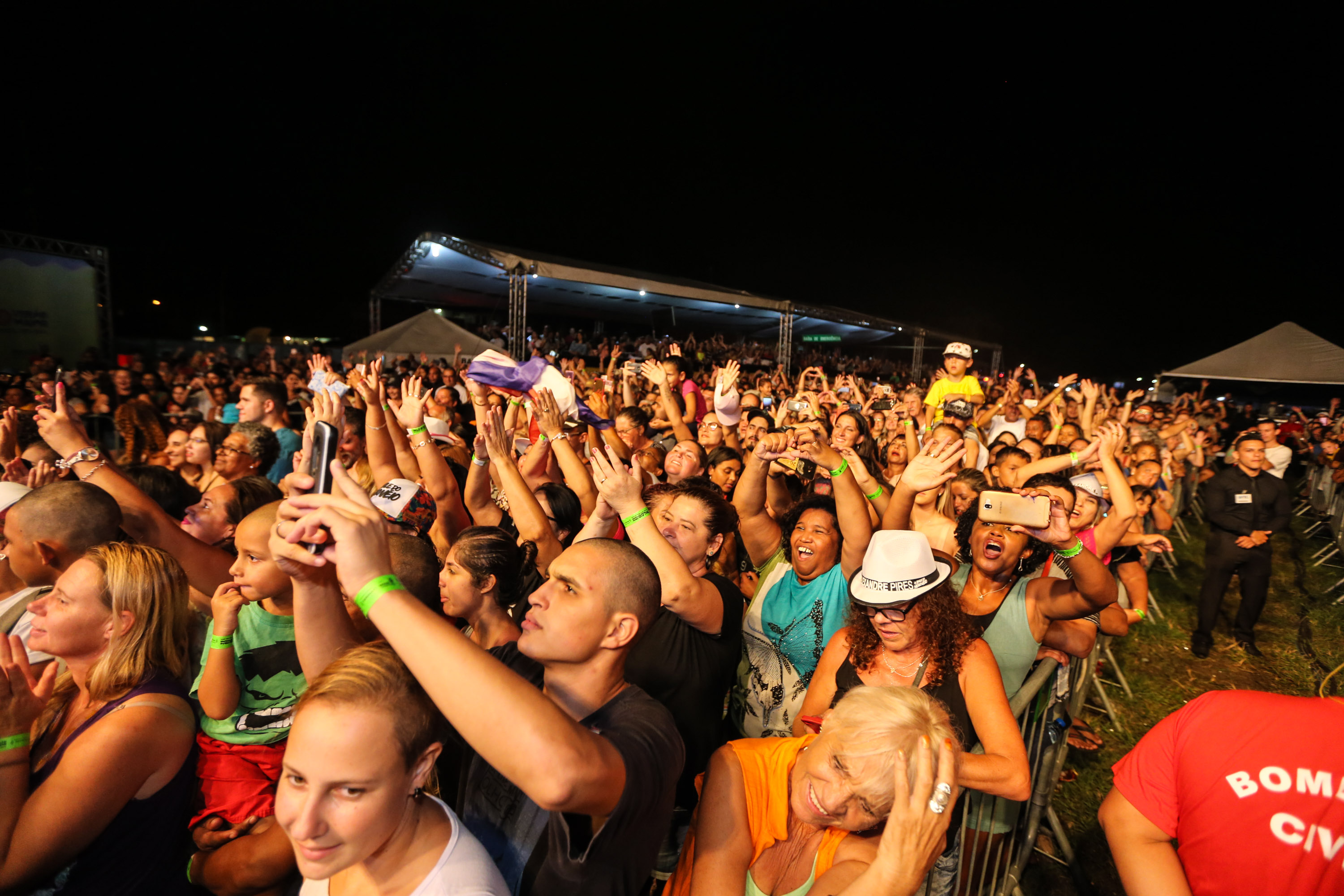 Show de Alexandre Pires em Matinhos nesta sexta-feira (24). O show é gratuitos e faz parte da programação cultural do Verão Maior e são promovidos pelo Governo do Estado em parceria com a Renault do Brasil.    Matinhos, 24/01/2020 -  Foto: Geraldo Bubniak/AEN