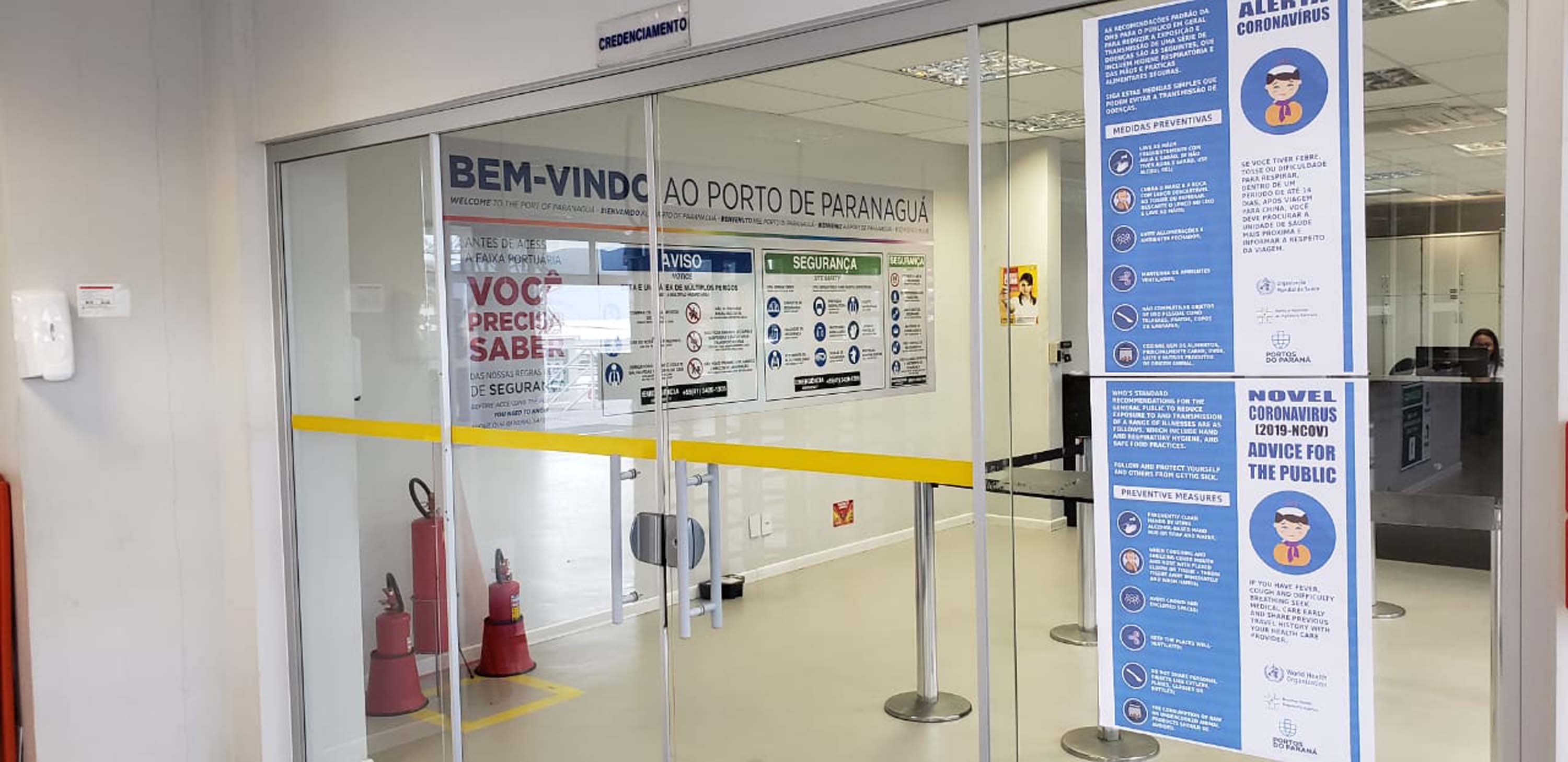 A empresa pública Portos do Paraná intensificou as medidas sanitárias e práticas de controle de tripulação para minimizar os riscos de infecção pelo novo coronavírus. Seguindo regulamentações sanitárias internacionais, a autoridade portuária segue um protocolo diferenciado para embarcações e tripulantes vindos das áreas epidêmicas.