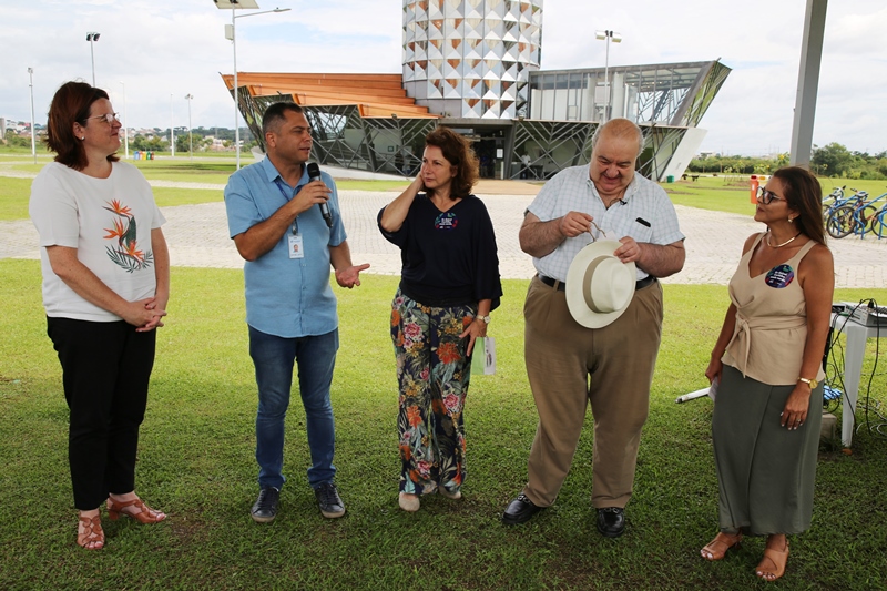 As mudas foram plantadas no Memorial do Rio Iguaçu, espaço mantido pela Sanepar para educação socioambiental
Foto: Sanepar