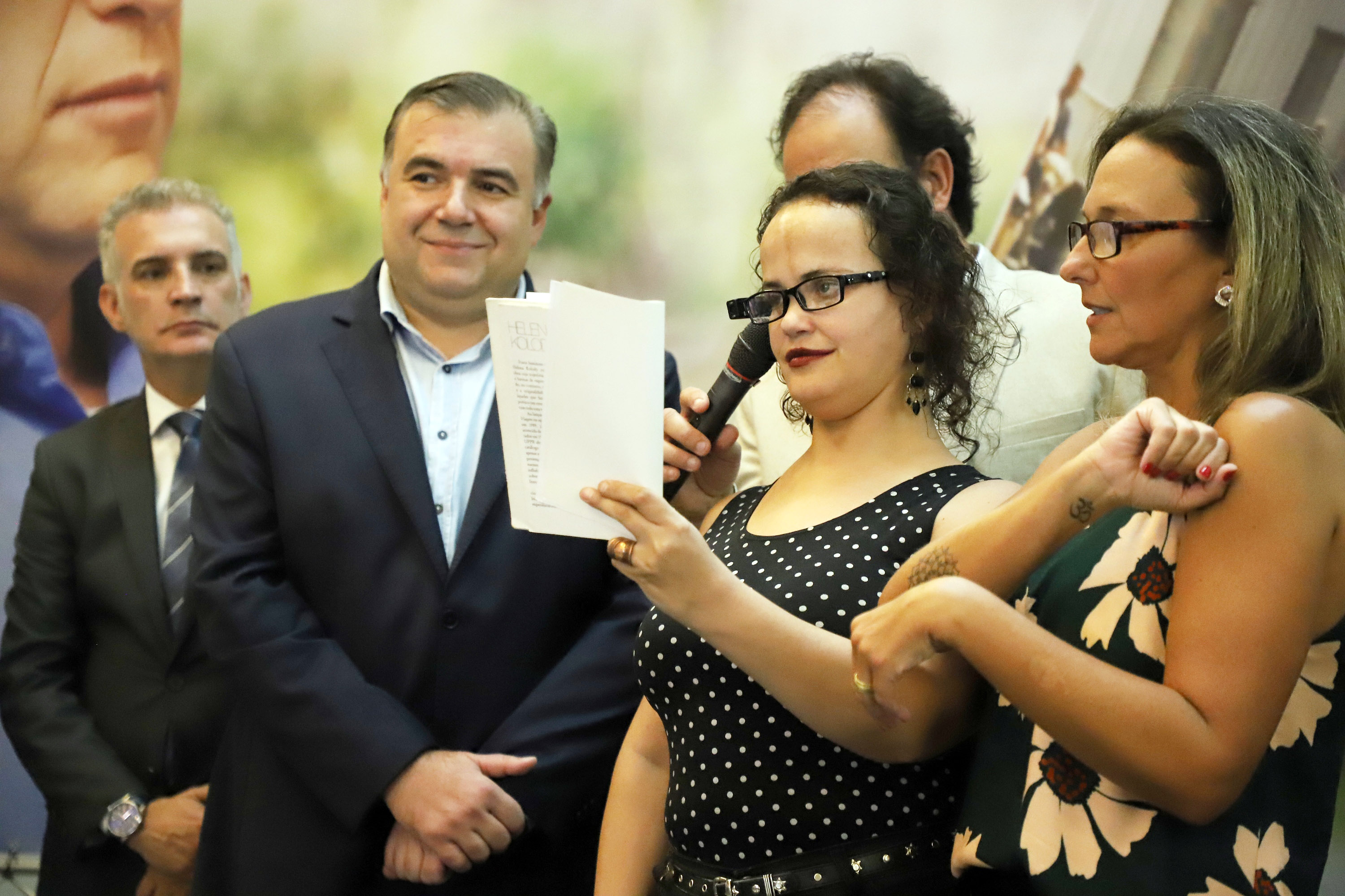 A Biblioteca Pública do Paraná (BPP) recebe nesta terça-feira (06) a mais moderna tecnologia de visão artificial do mundo, que beneficiará cegos e pessoas com visão reduzida