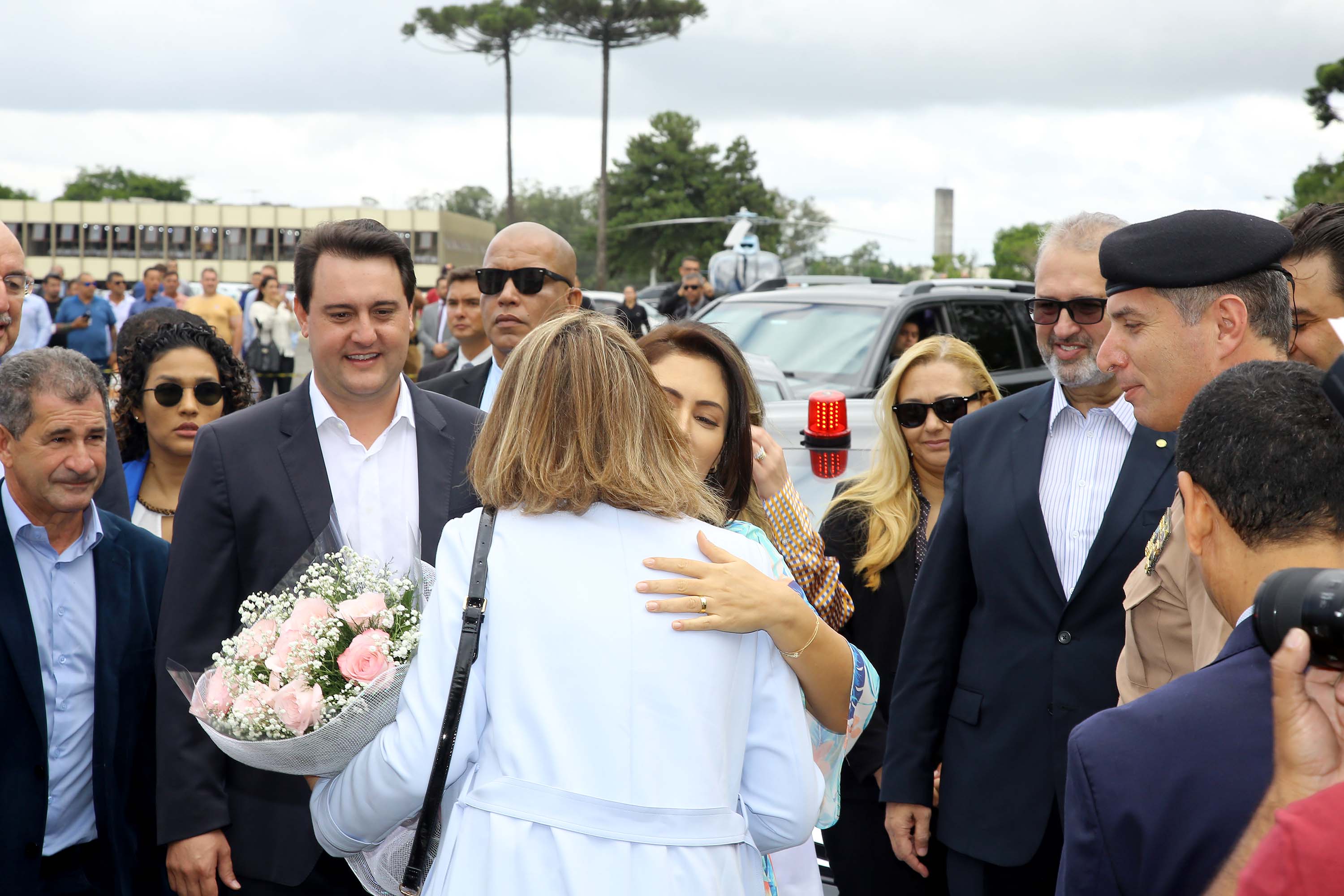 A Rede de Proteção Social e Especial Básica do Paraná ganhou reforço nesta sexta-feira (07), com o repasse de 222 carros e 15 micro-ônibus para 167 municípios do Estado