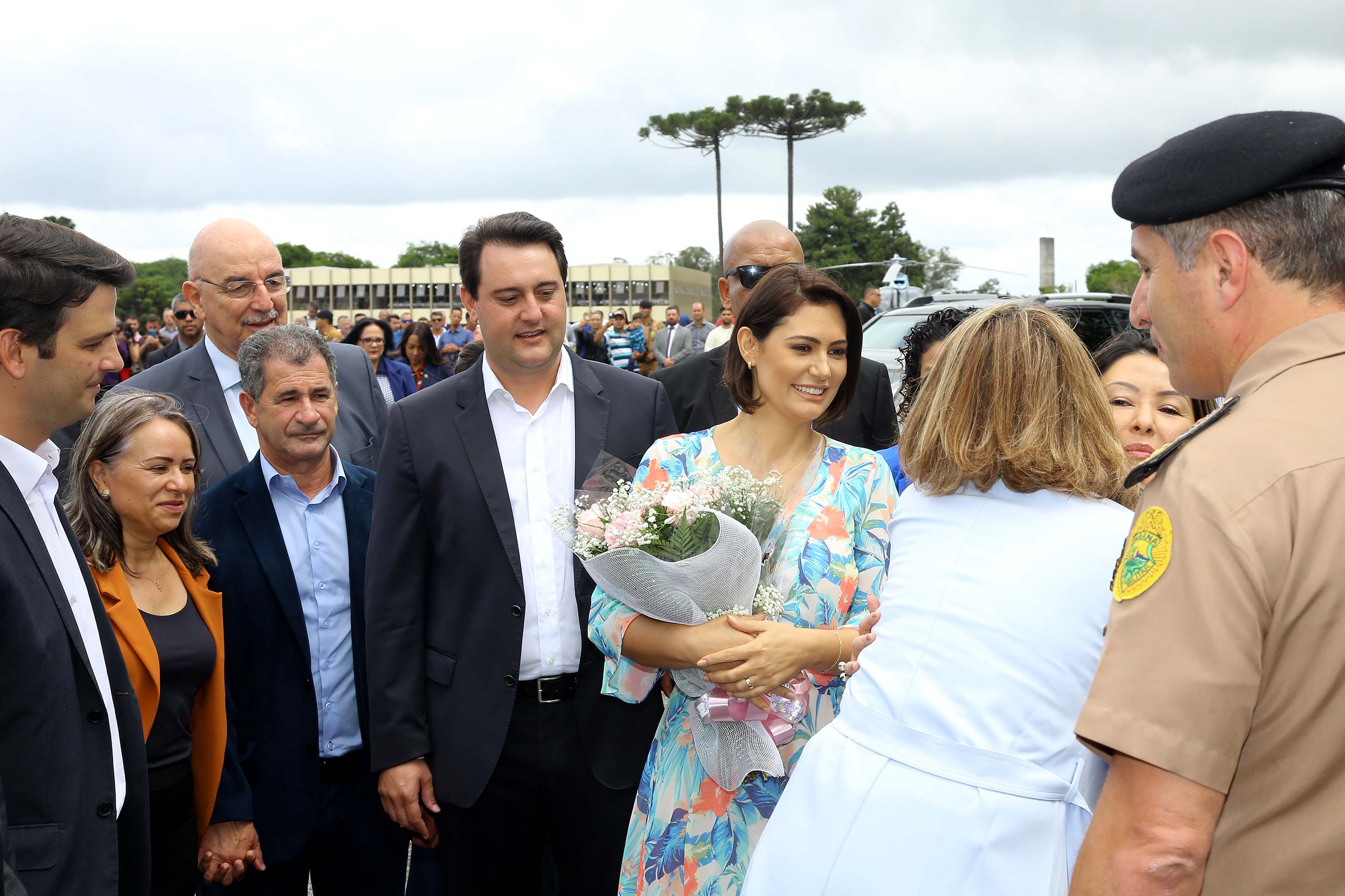 A Rede de Proteção Social e Especial Básica do Paraná ganhou reforço nesta sexta-feira (07), com o repasse de 222 carros e 15 micro-ônibus para 167 municípios do Estado