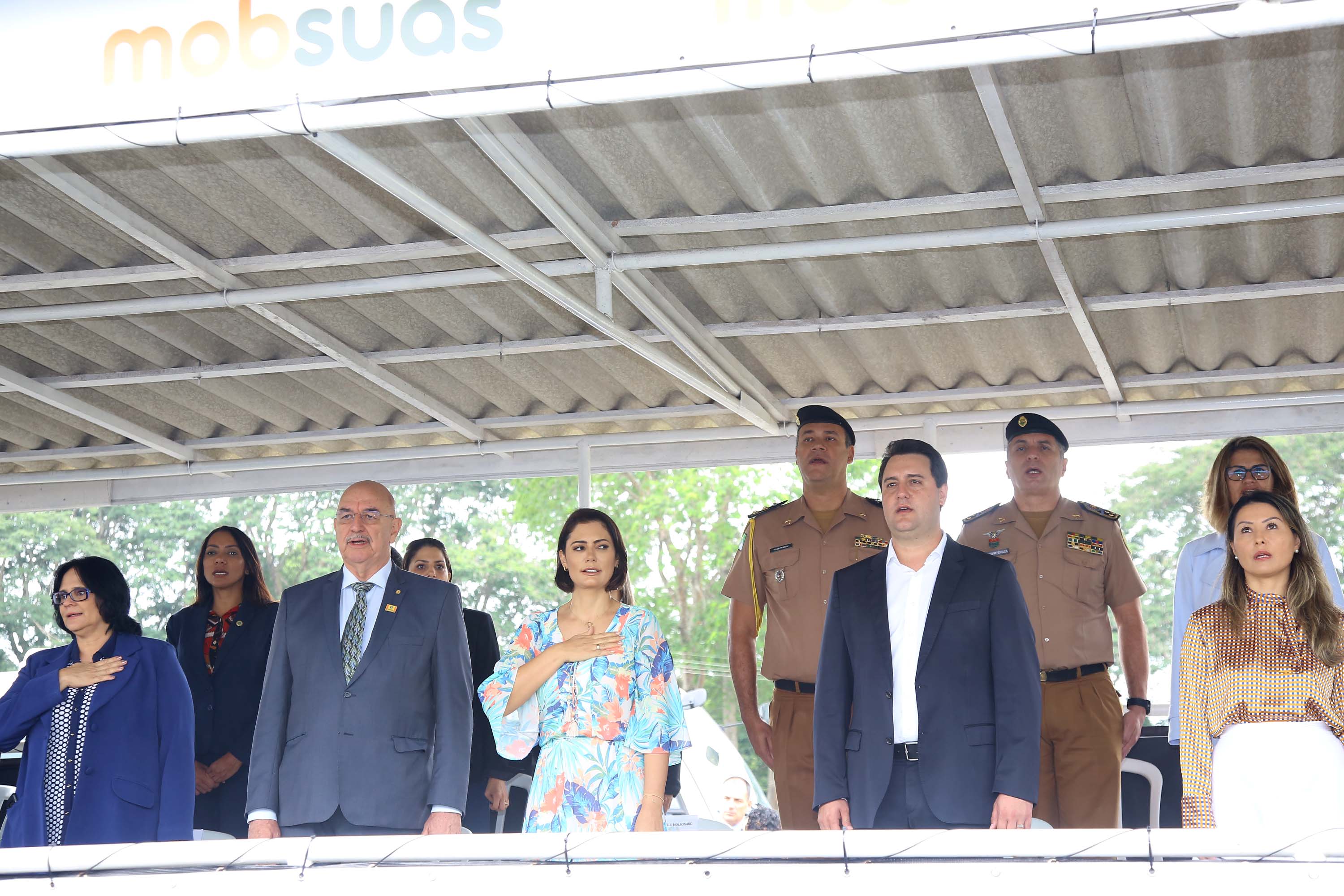 A Rede de Proteção Social e Especial Básica do Paraná ganhou reforço nesta sexta-feira (07), com o repasse de 222 carros e 15 micro-ônibus para 167 municípios do Estado