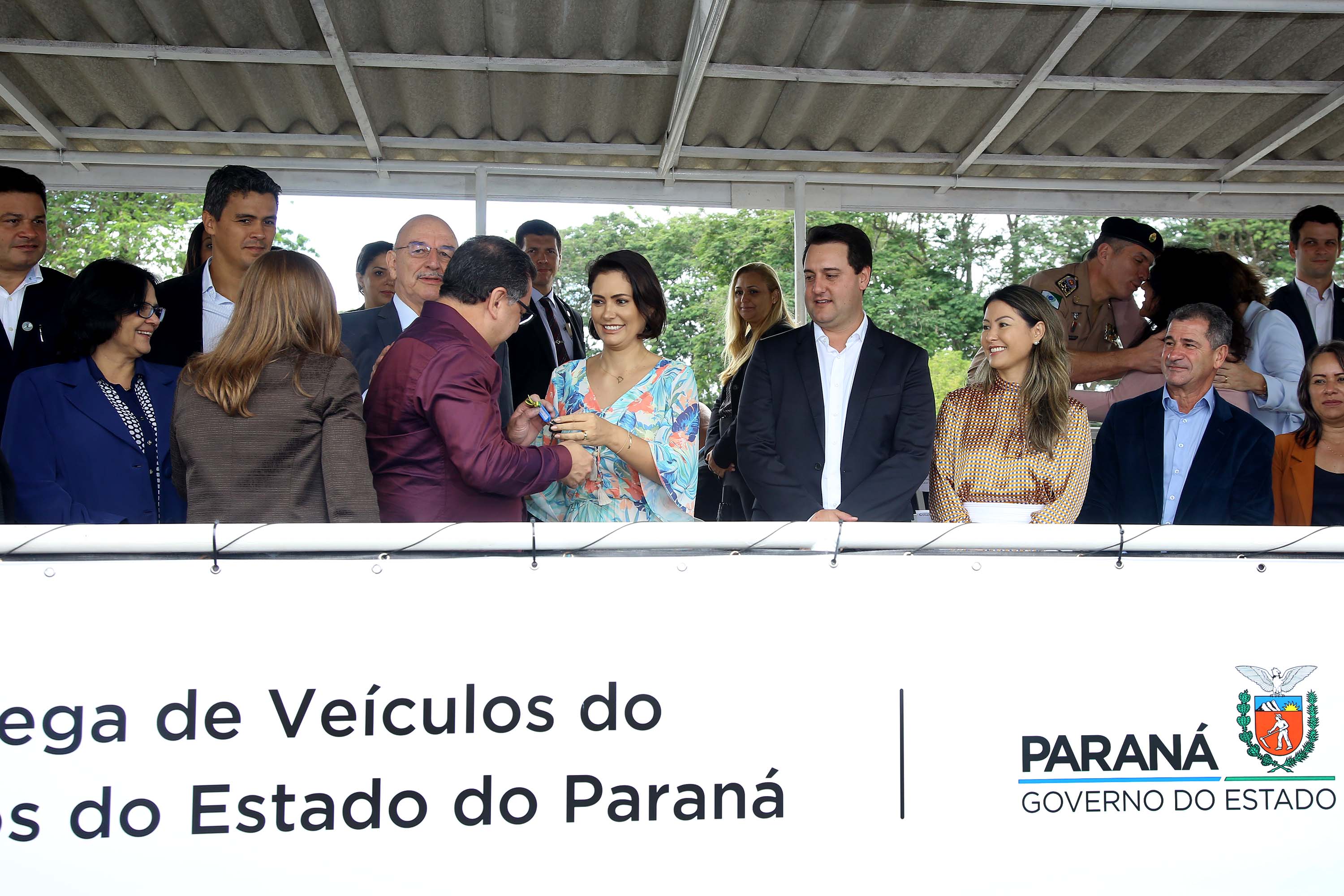 A Rede de Proteção Social e Especial Básica do Paraná ganhou reforço nesta sexta-feira (07), com o repasse de 222 carros e 15 micro-ônibus para 167 municípios do Estado