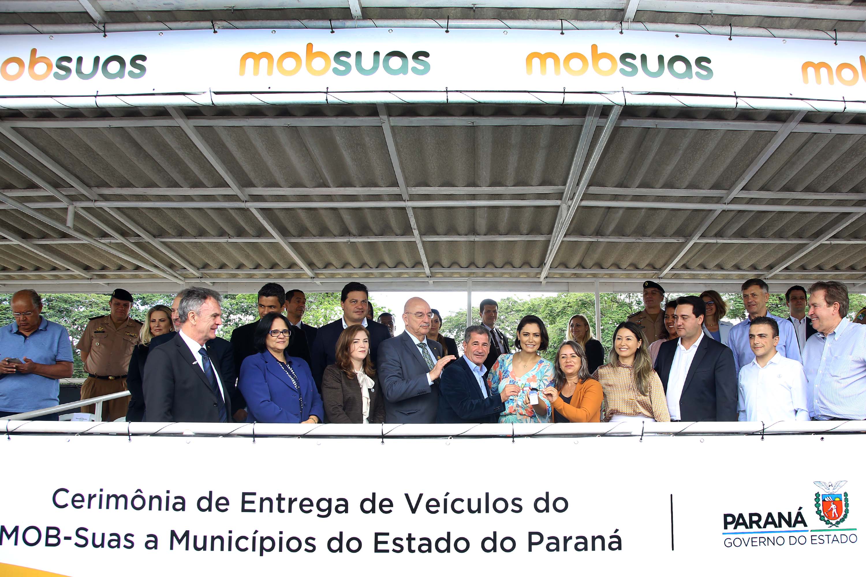 A Rede de Proteção Social e Especial Básica do Paraná ganhou reforço nesta sexta-feira (07), com o repasse de 222 carros e 15 micro-ônibus para 167 municípios do Estado