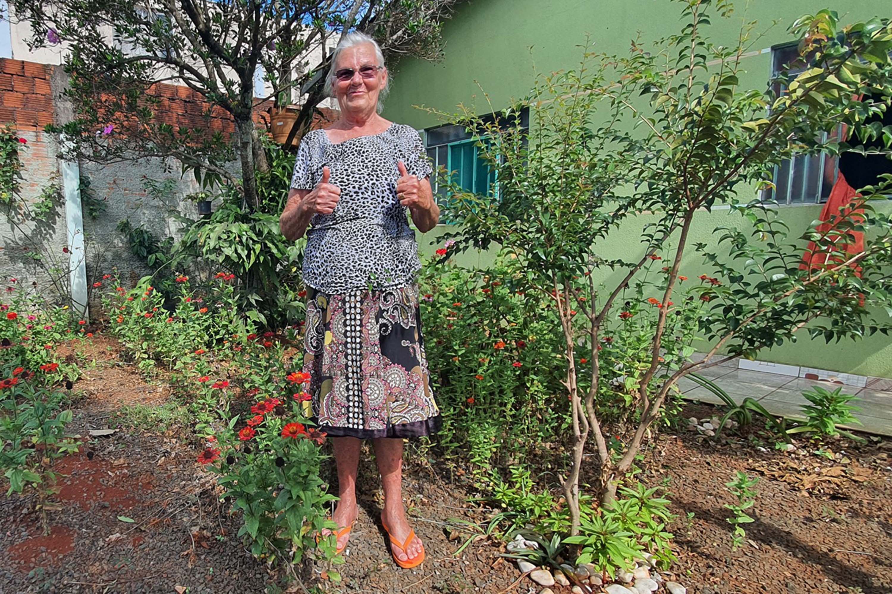 Estão sendo finalizadas as obras de ampliação dos sistemas de abastecimento de água e de coleta e tratamento de esgoto de Apucarana. na foto, Malvina Boturi de Mendonça aprova as obras   -  Curitiba, 13/03/2020  -  Foto: Divulgação SANEPAR
