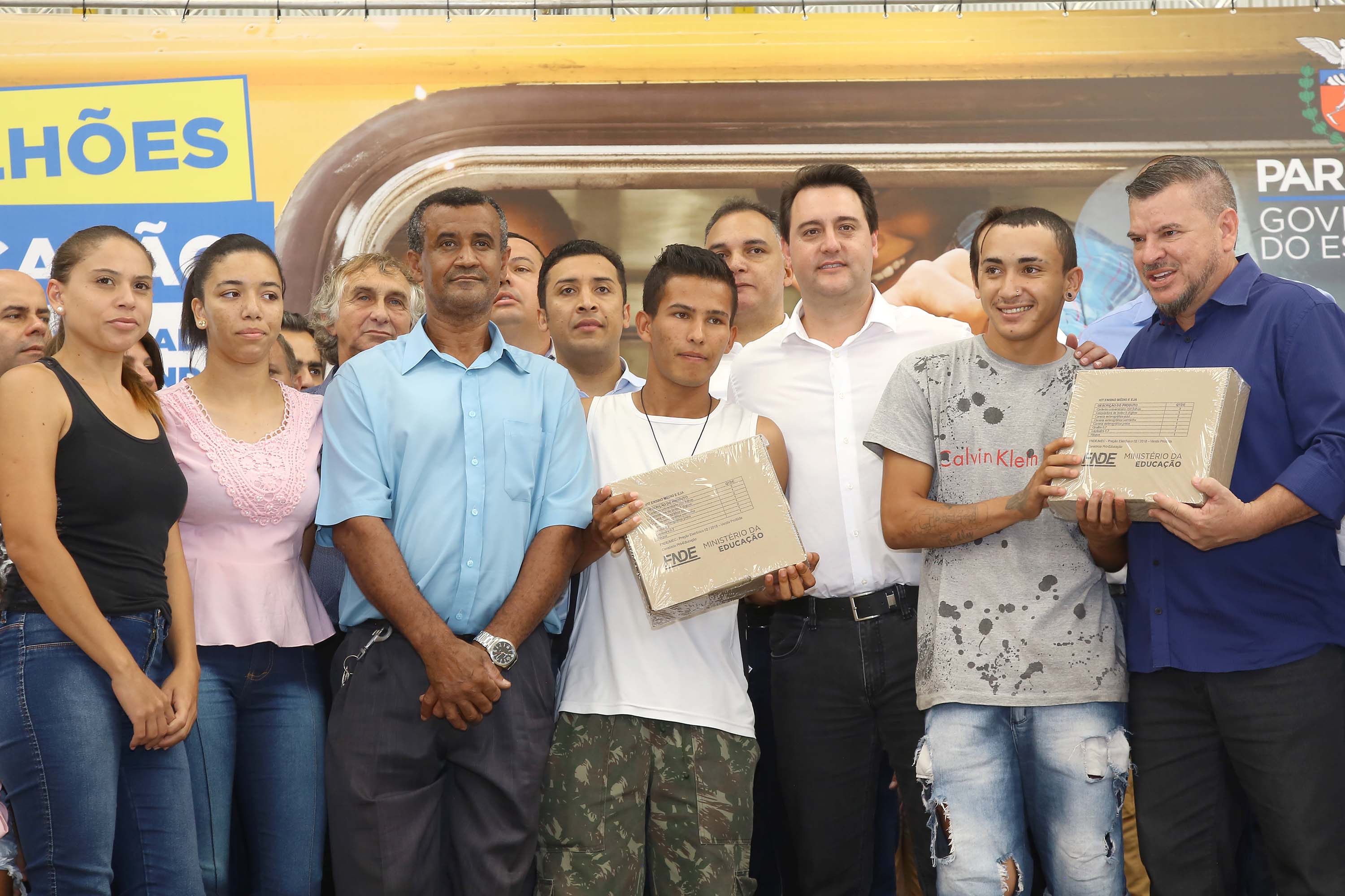 Cerca de 1.100 estudantes do Ensino Fundamental e Ensino Médio, de Sarandi, Noroeste do Paraná, são beneficiados com a nova estrutura da Escola Estadual Vereador Luiz Zanchim, inaugurada nesta sexta-feira (14), pelo governador Carlos Massa Ratinho Junior. - Sarandi, 14/02/2020 - Foto: Jaelson Lucas/AEN