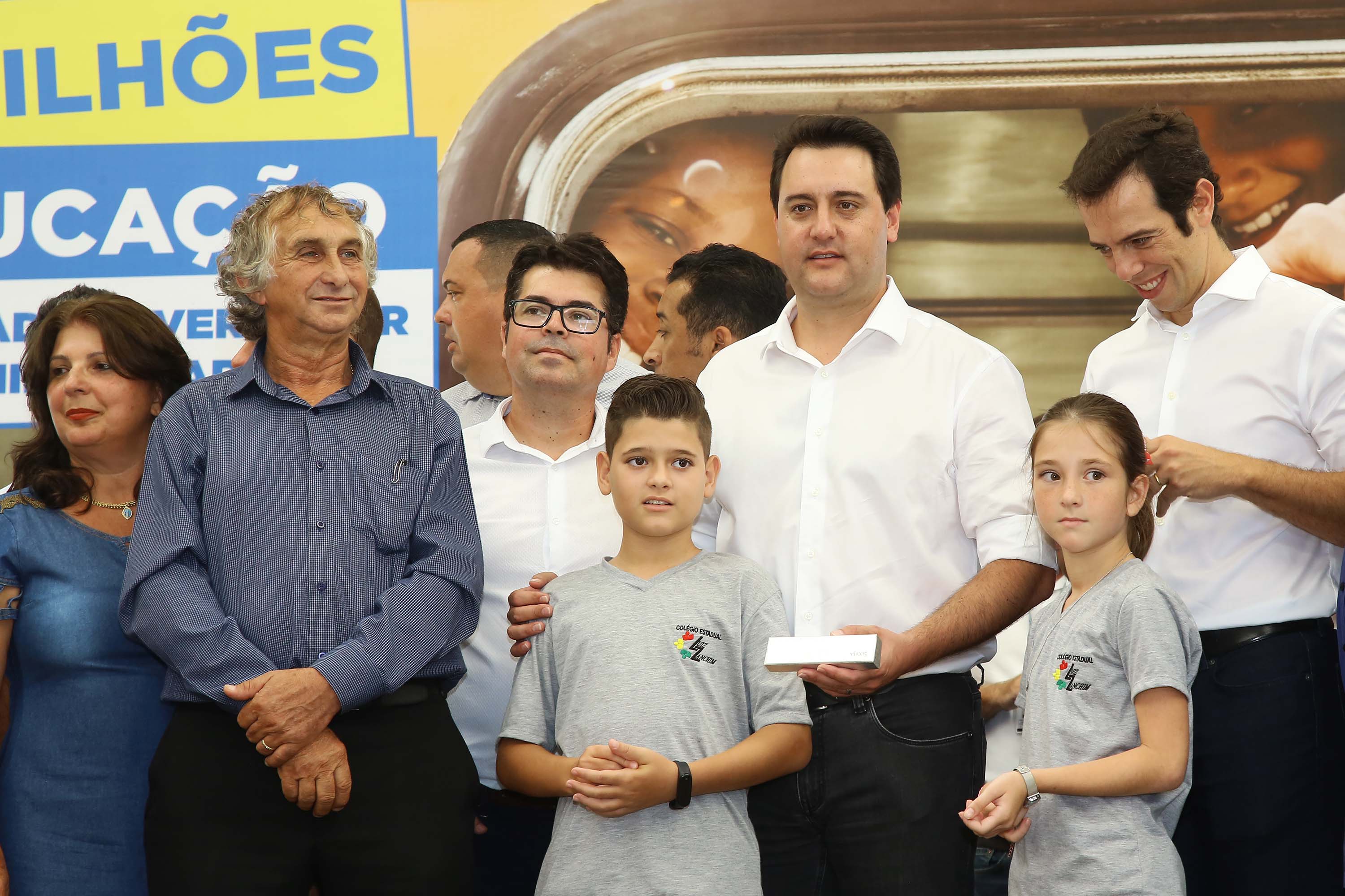 Cerca de 1.100 estudantes do Ensino Fundamental e Ensino Médio, de Sarandi, Noroeste do Paraná, são beneficiados com a nova estrutura da Escola Estadual Vereador Luiz Zanchim, inaugurada nesta sexta-feira (14), pelo governador Carlos Massa Ratinho Junior. - Sarandi, 14/02/2020 - Foto: Jaelson Lucas/AEN