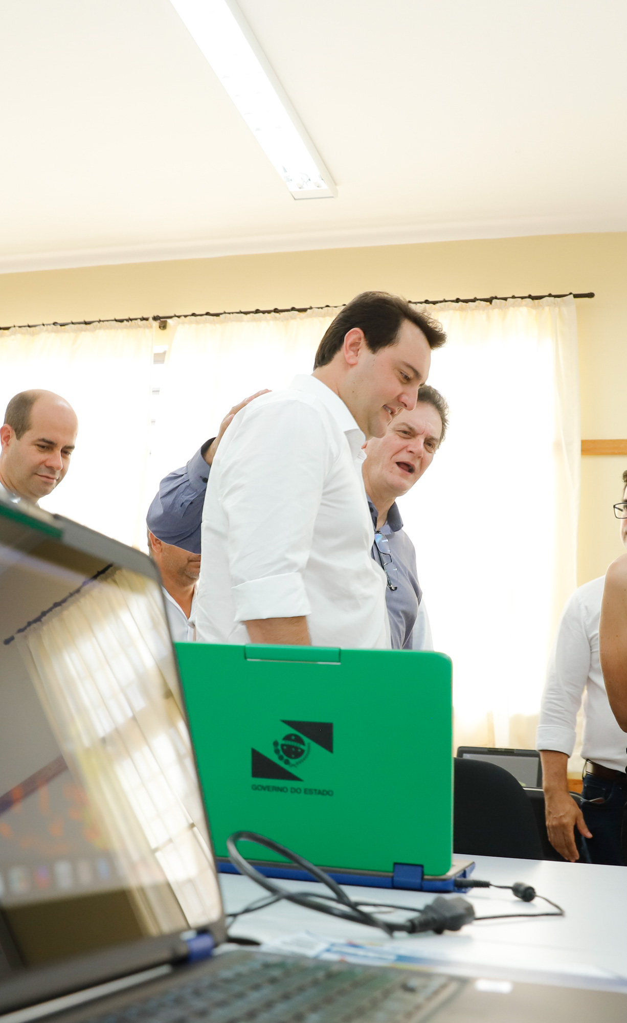 Cerca de 1.100 estudantes do Ensino Fundamental e Ensino Médio, de Sarandi, Noroeste do Paraná, são beneficiados com a nova estrutura da Escola Estadual Vereador Luiz Zanchim, inaugurada nesta sexta-feira (14), pelo governador Carlos Massa Ratinho Junior. - Sarandi, 14/02/2020 - Foto: Rodrigo Félix Leal/AEN