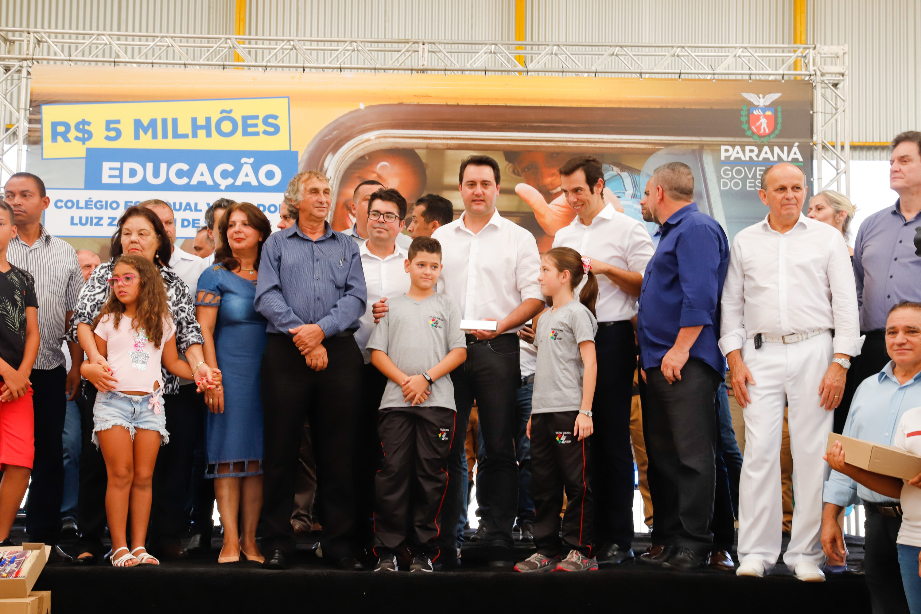 Cerca de 1.100 estudantes do Ensino Fundamental e Ensino Médio, de Sarandi, Noroeste do Paraná, são beneficiados com a nova estrutura da Escola Estadual Vereador Luiz Zanchim, inaugurada nesta sexta-feira (14), pelo governador Carlos Massa Ratinho Junior. - Sarandi, 14/02/2020 - Foto: Rodrigo Félix Leal/AEN