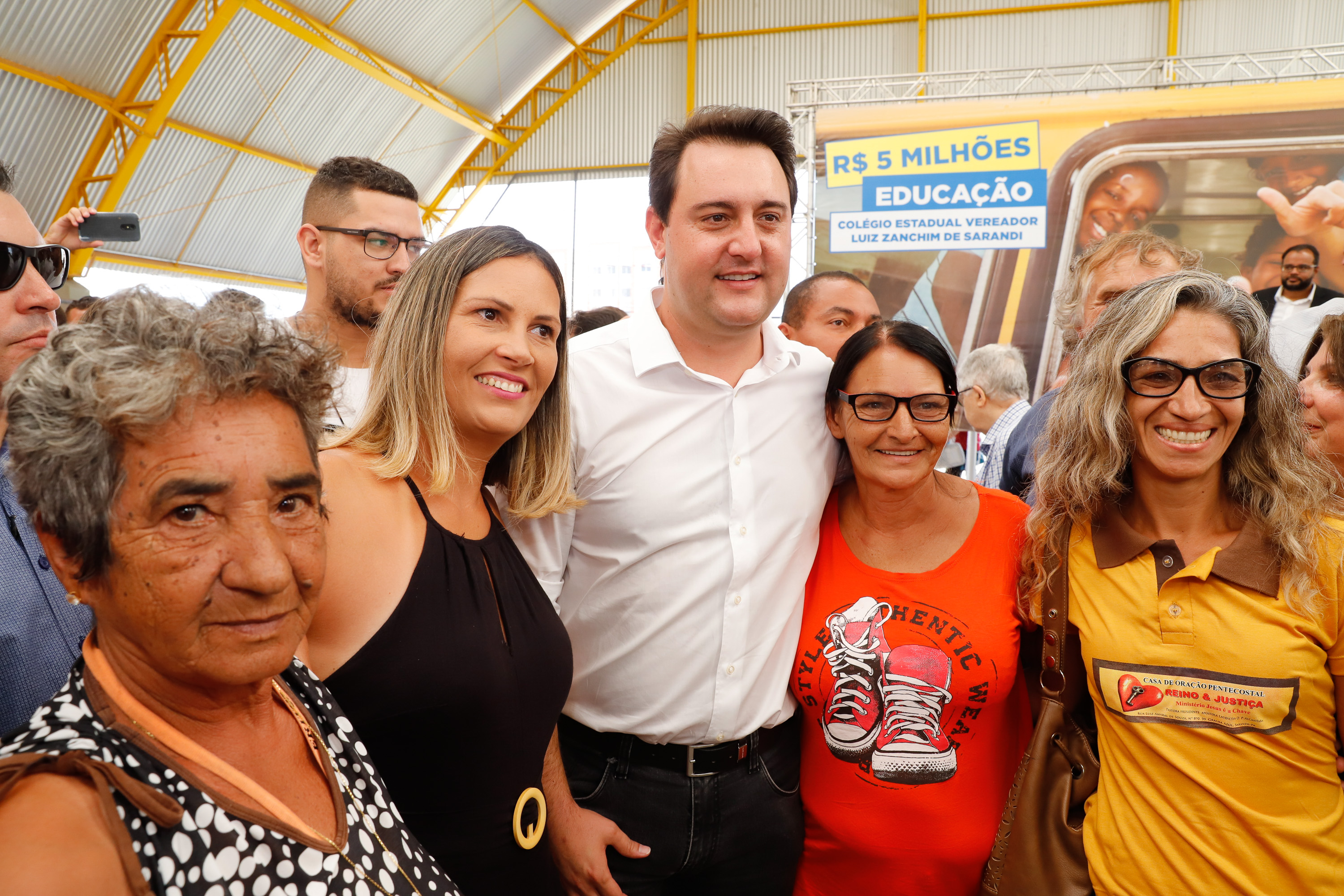 Cerca de 1.100 estudantes do Ensino Fundamental e Ensino Médio, de Sarandi, Noroeste do Paraná, são beneficiados com a nova estrutura da Escola Estadual Vereador Luiz Zanchim, inaugurada nesta sexta-feira (14), pelo governador Carlos Massa Ratinho Junior. - Sarandi, 14/02/2020 - Foto: Rodrigo Félix Leal/AEN